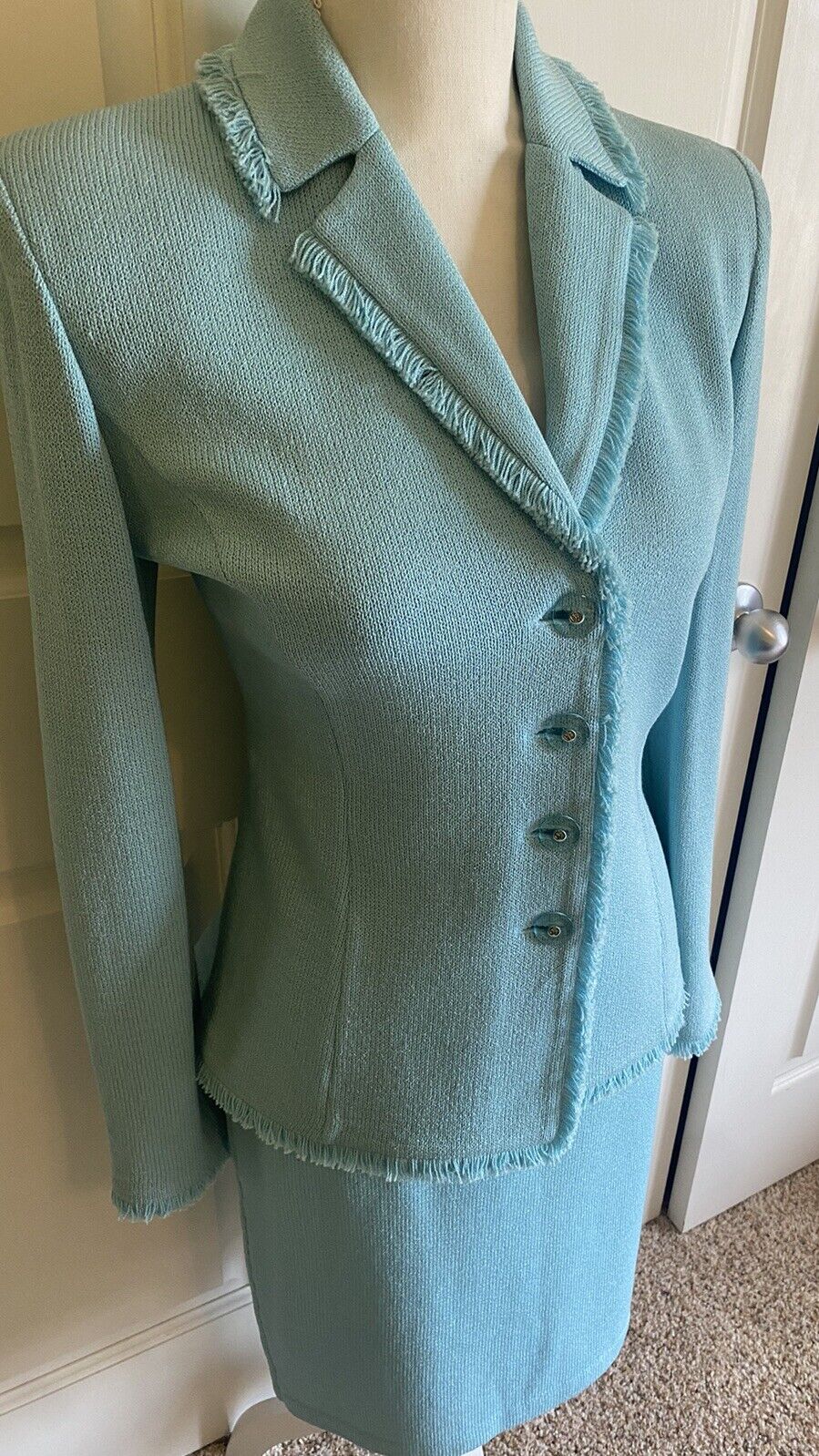 BEAUTIFUL St John knit Tropic Blue Jacket & Pencil Skirt suit size 4