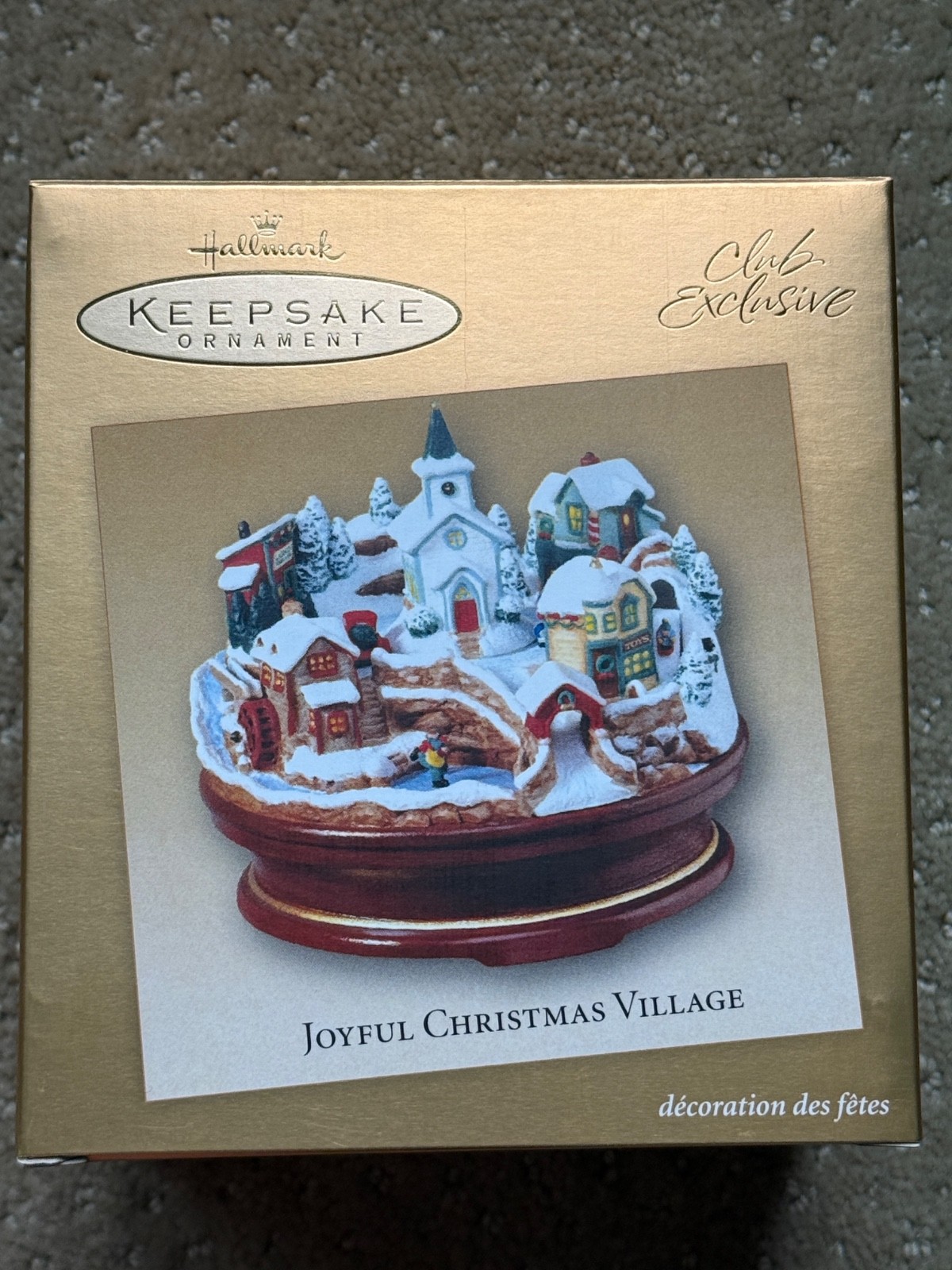 2004 Hallmark Keepsake Joyful Christmas Village Club Exclusive Ornament Music