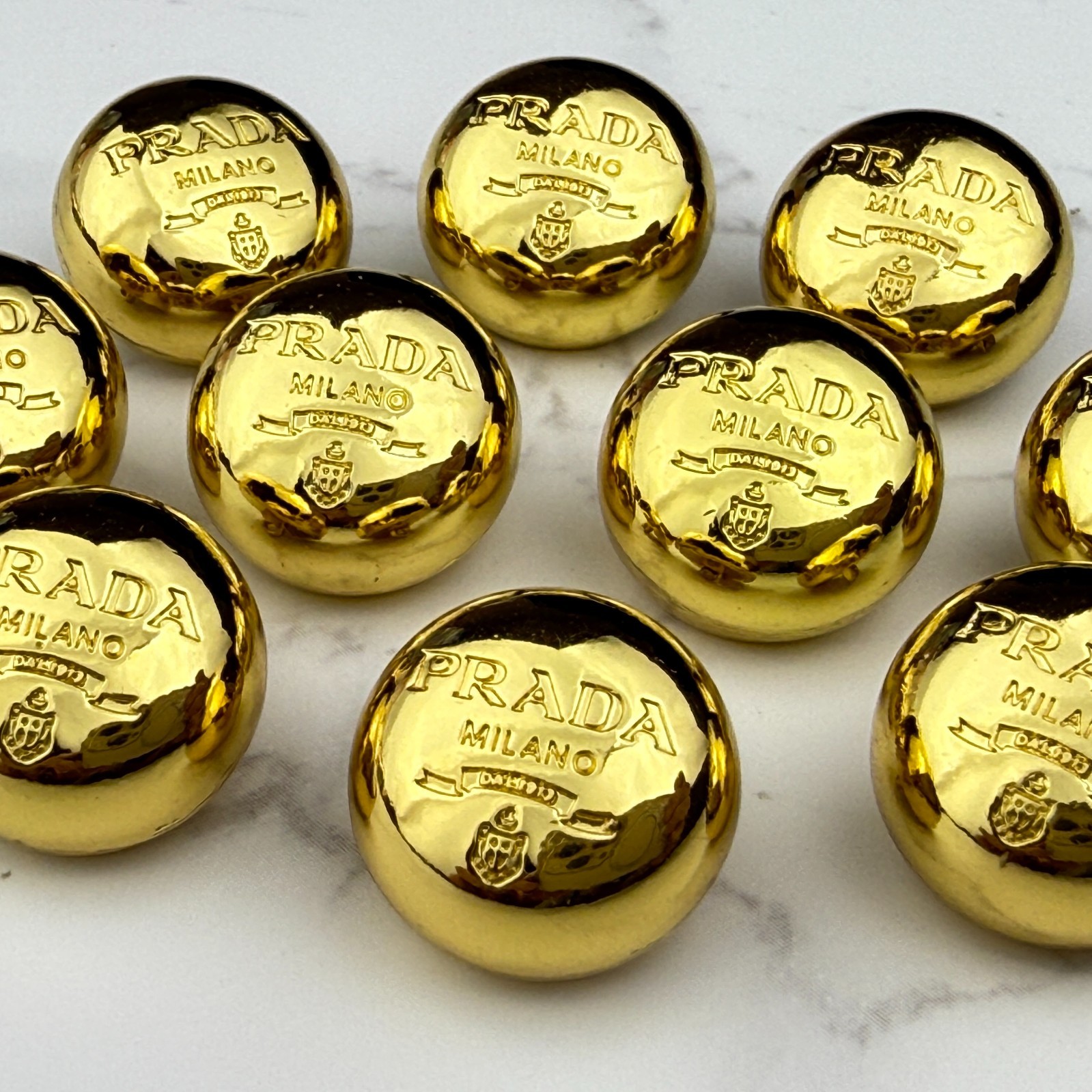 10 PRADA LOGO BUTTONS ROUND GOLD METAL 15MM VINTAGE