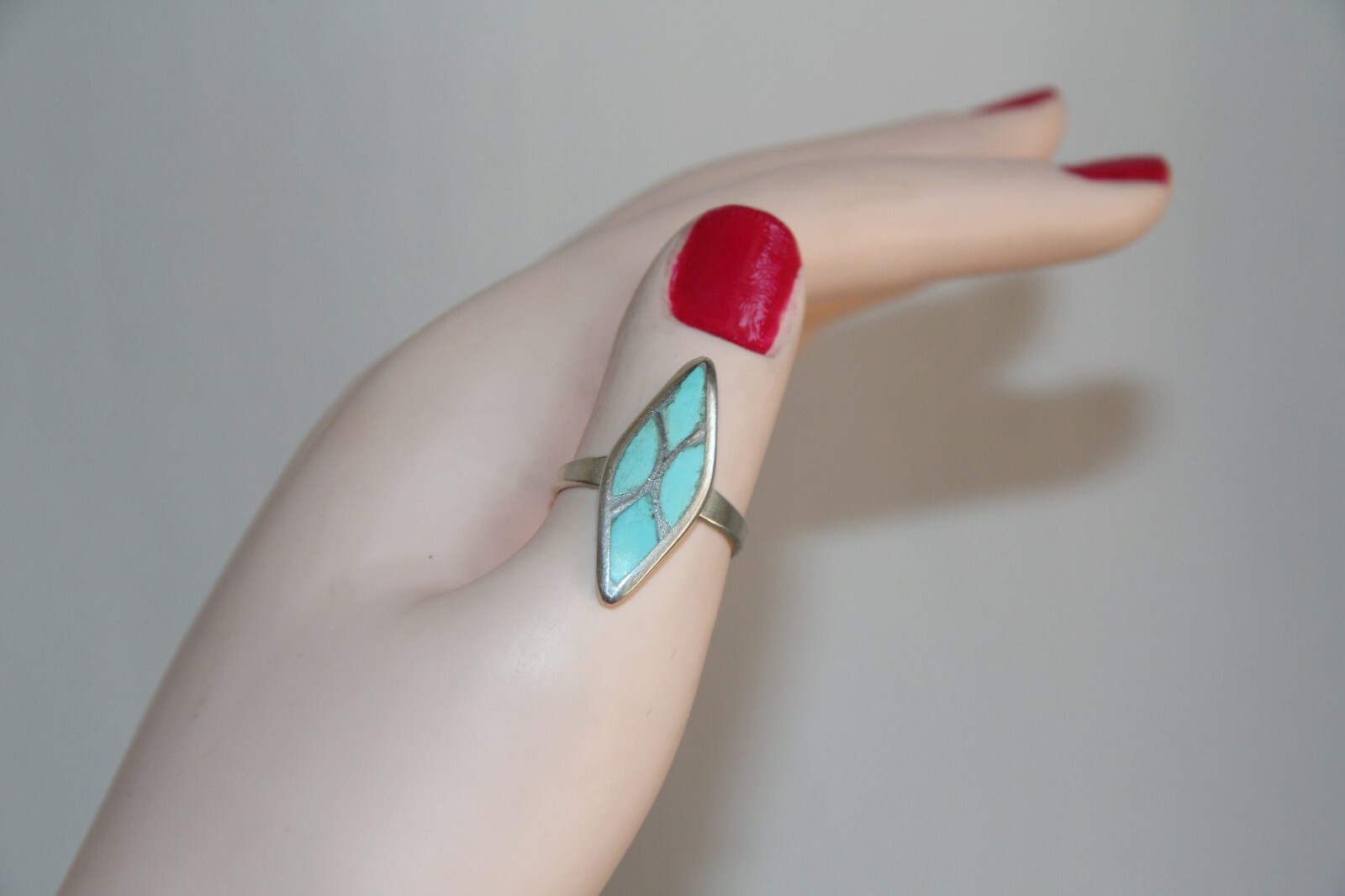 Vintage Zuni Sterling Silver Inlaid Turquoise Ring