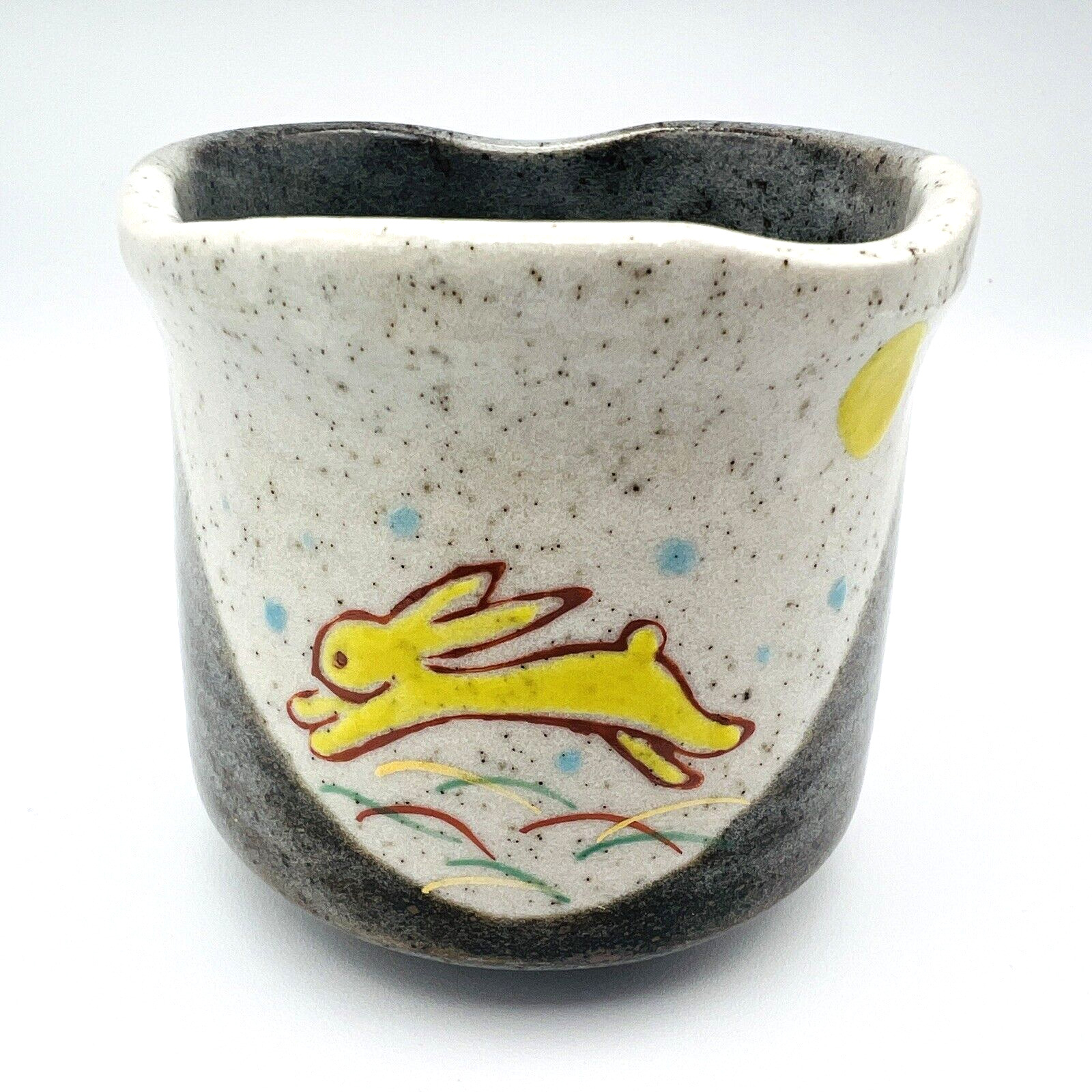 Kutani Yaki Ware Yunomi Pottery Tea Cup Rabbit Moon Made in Japan Boxed