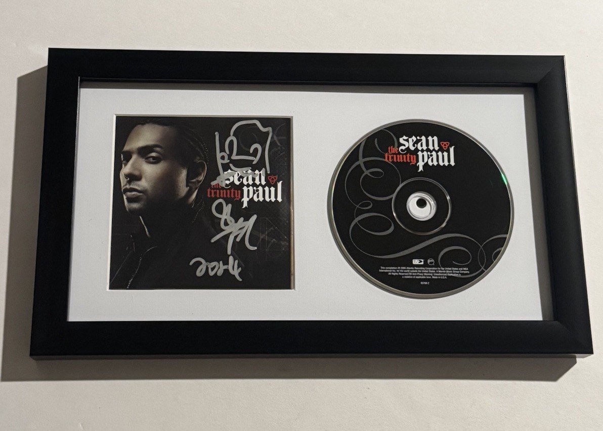 SEAN PAUL SINGER RAPPER HAND SIGNED THE TRINITY CD FRAMED HIP HOP STAR COA