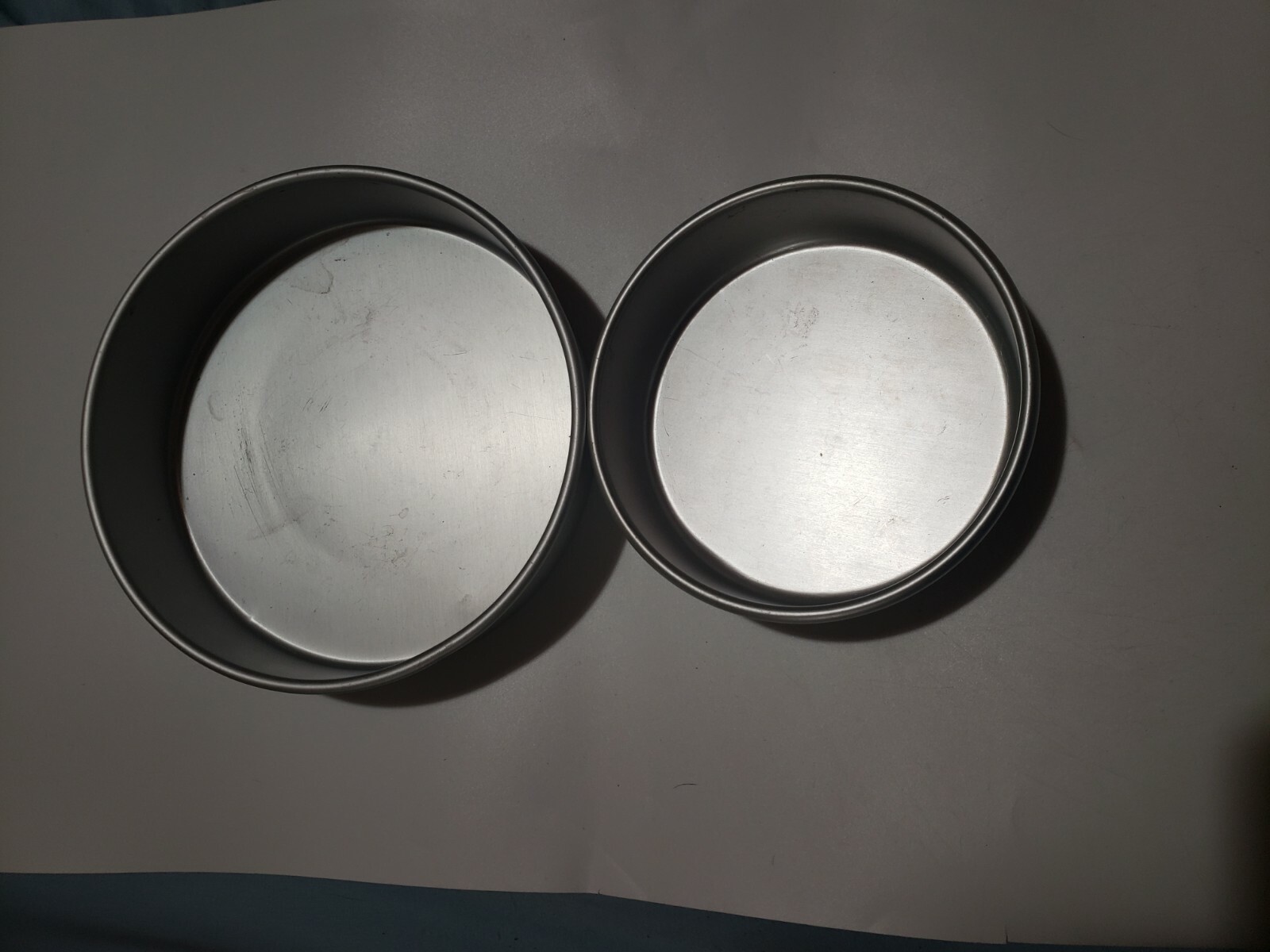 Wilton Round Cake Pans, 2 Piece Set for 6 Inch and 8 Inch