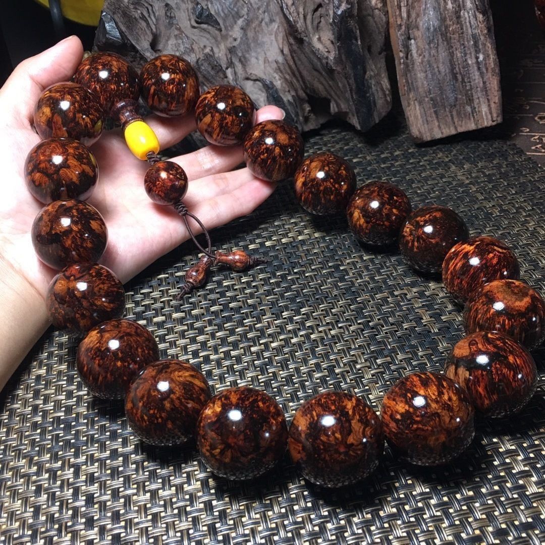 Hainan Yellow Sandalwood 2.0 Daxin Incense Bracelet Beads Gourd Face Amulet