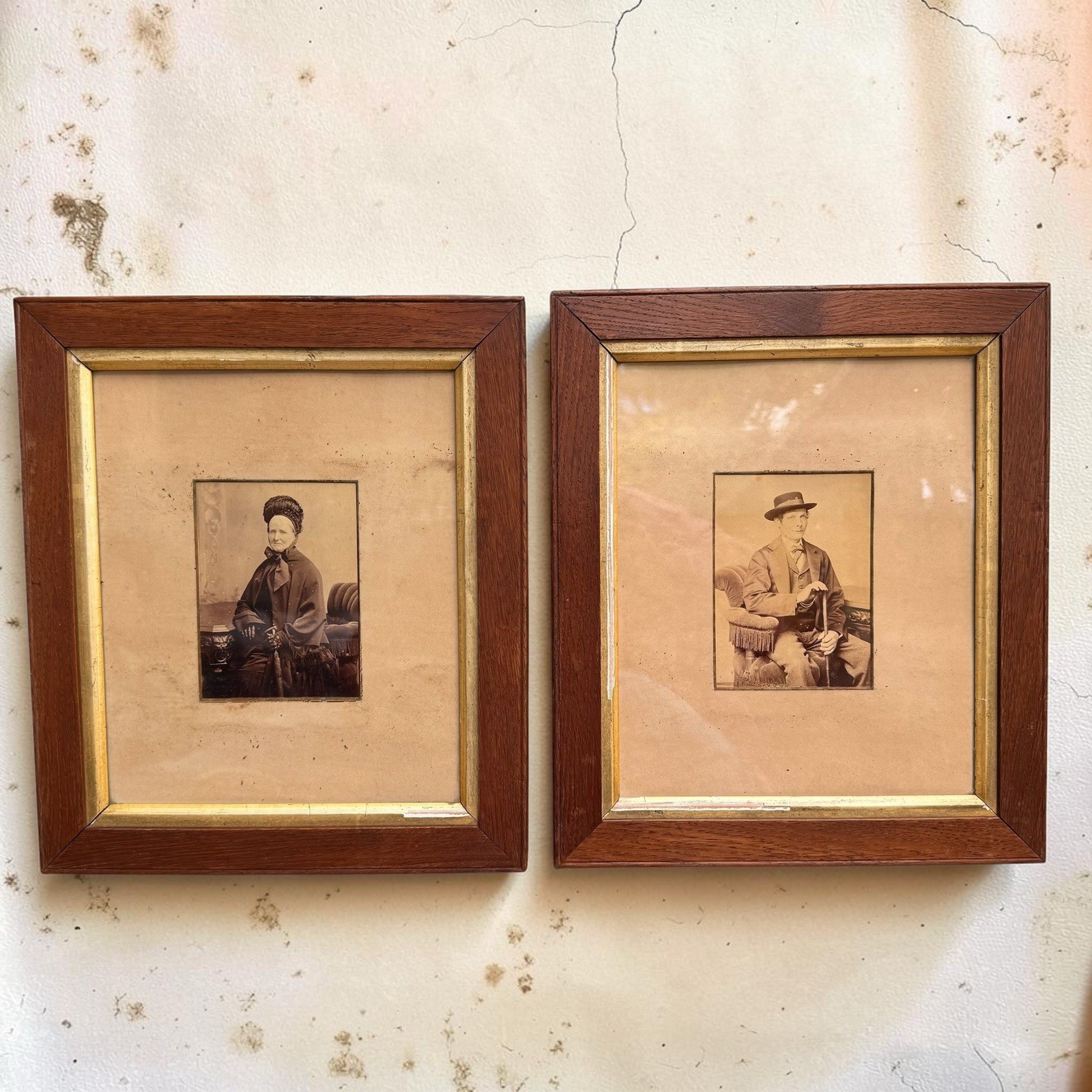 Antique Victorian Studio Portrait Photos Pair Matched Oak Wood Gilt Frames 19thC