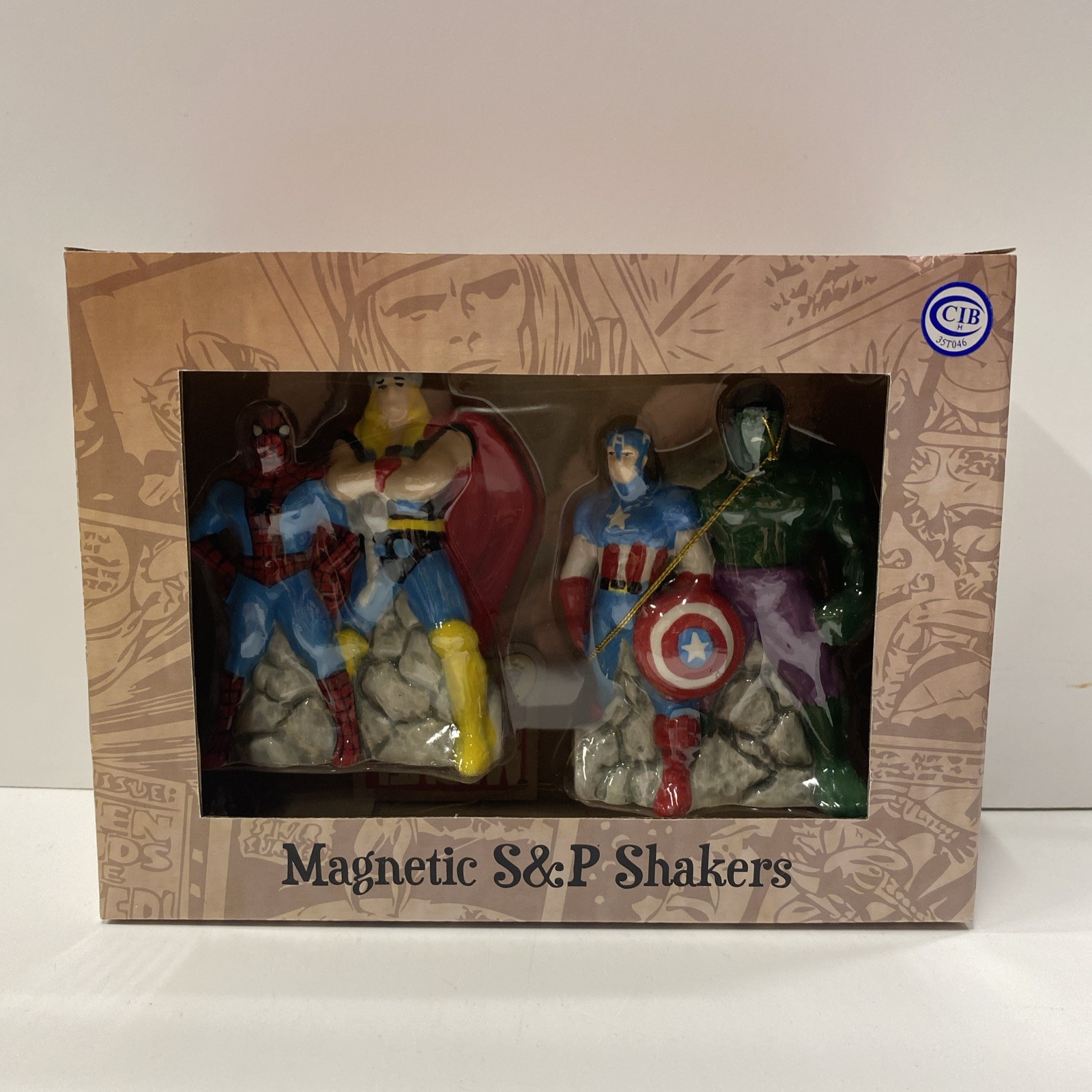 Marvel Comics Superheroes Ceramic Salt and Pepper Shakers Set, NEW UNUSED