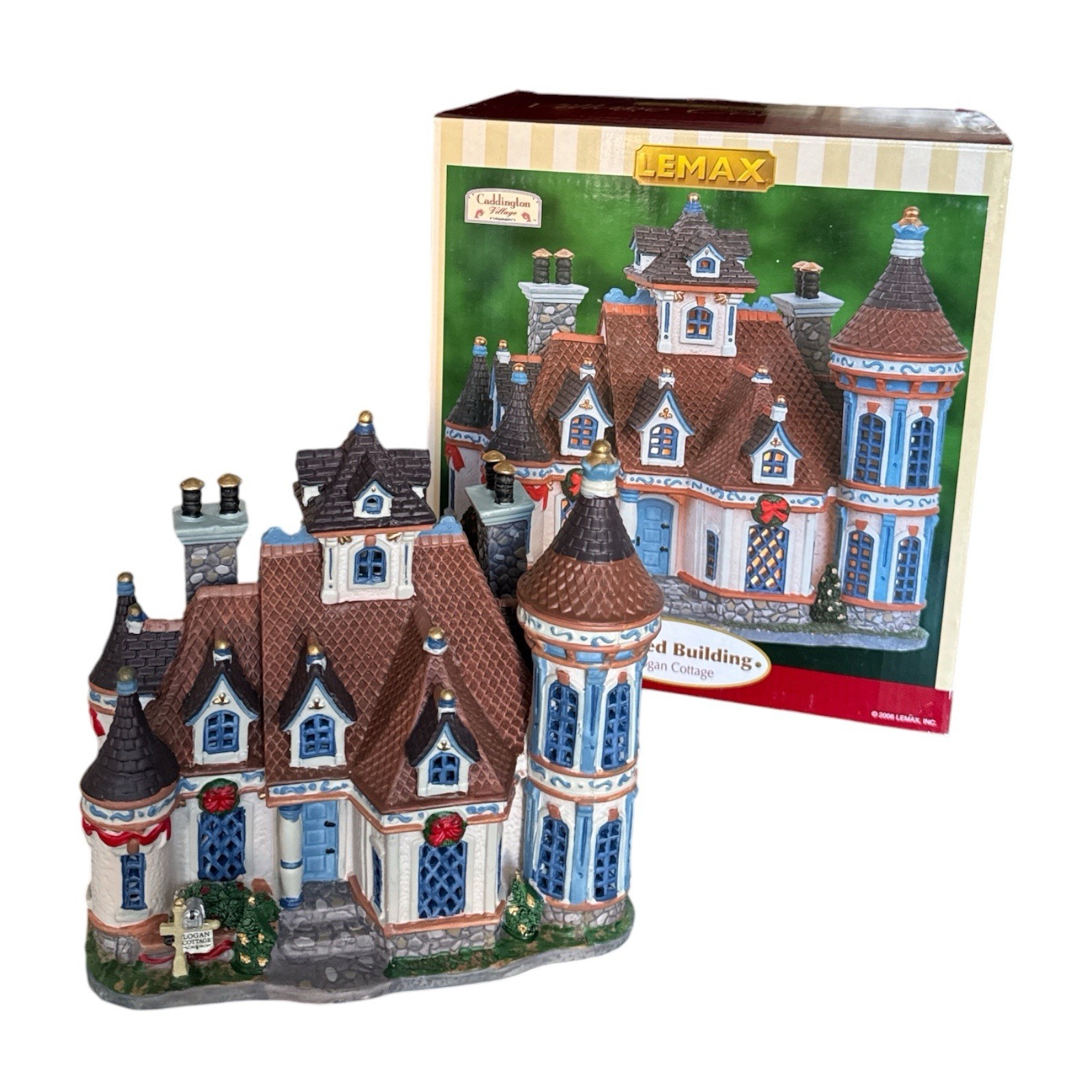 Lemax Caddington Village Logan Cottage #65372 Retired 2006 Lighted House W/Box