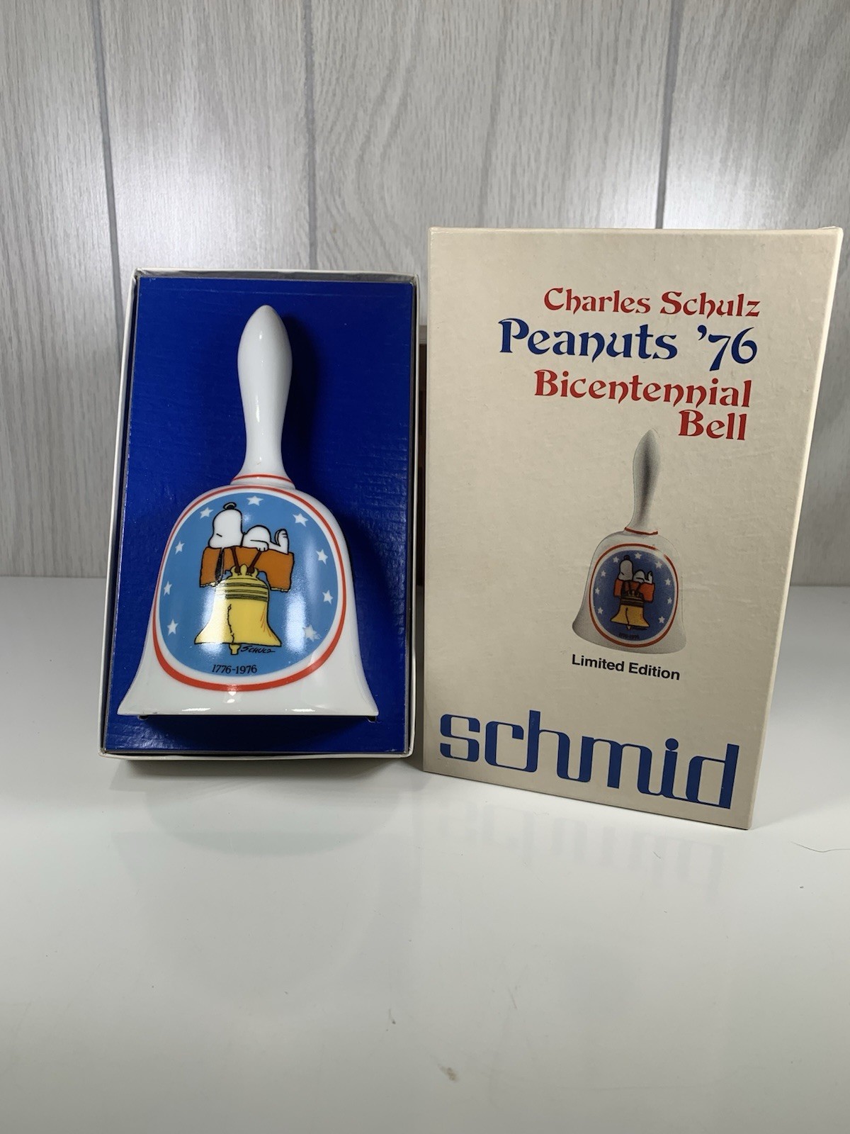PEANUTS SNOOPY BICENTENNIAL Bell 1776-1976 Charles Schultz Limited Edition