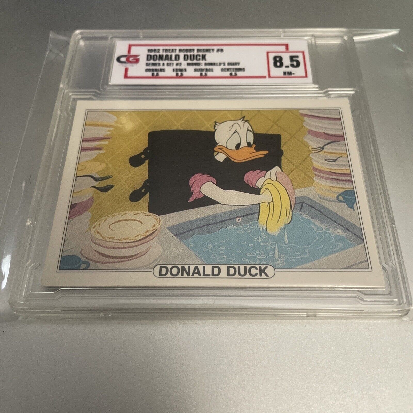 1982 Treat Hobby Disney Series A Set #2 Donald Duck #8 GRADED CG 8.5 NM+