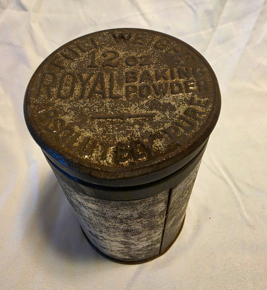 Vintage Royal Baking Powder 12 oz Metal Tin Canister, Embossed..Heavy Patina