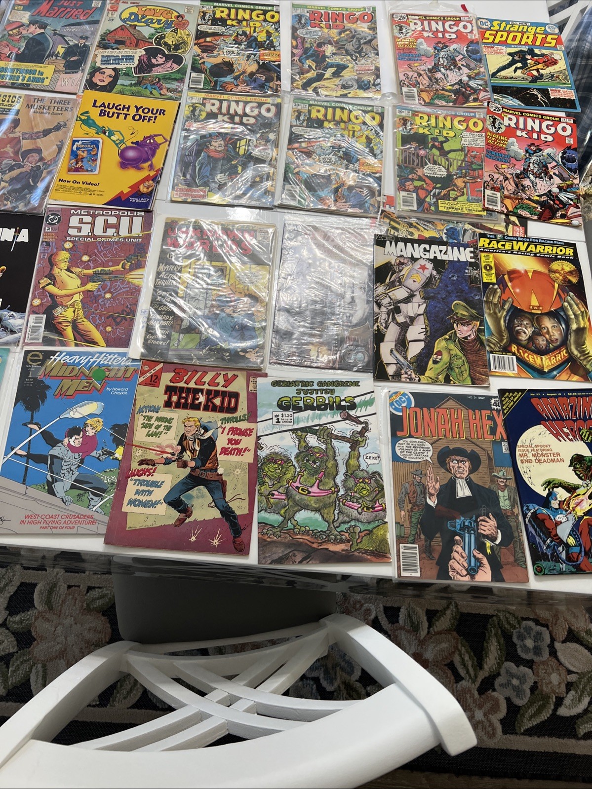 Vintage Comic Book Lot 25Comic Books Marvel Dc Chrlton And More See Pictures