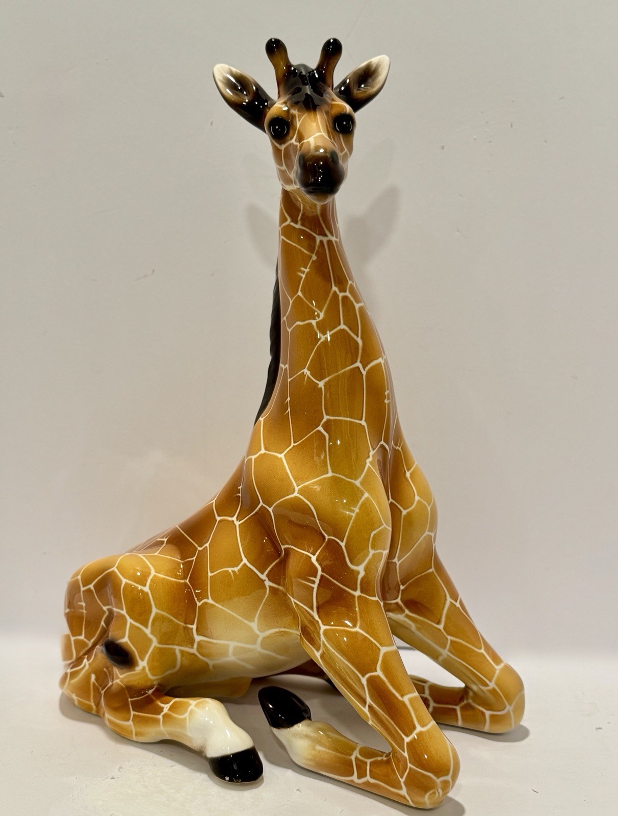 Vintage Italian Ceramic Seated Giraffe Sculpture 17\