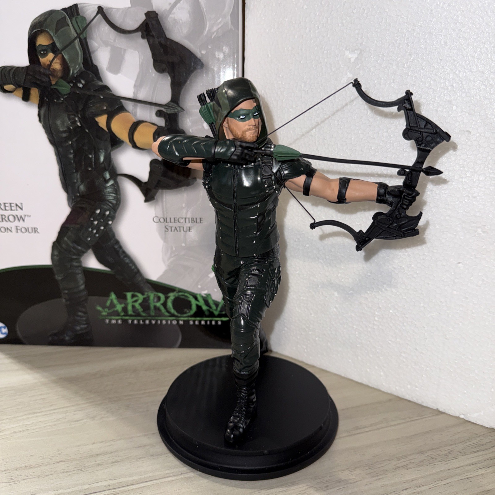 Collectible Statue Green Arrow Season Four Numbered Statue No. 0995 Of 2000 D3