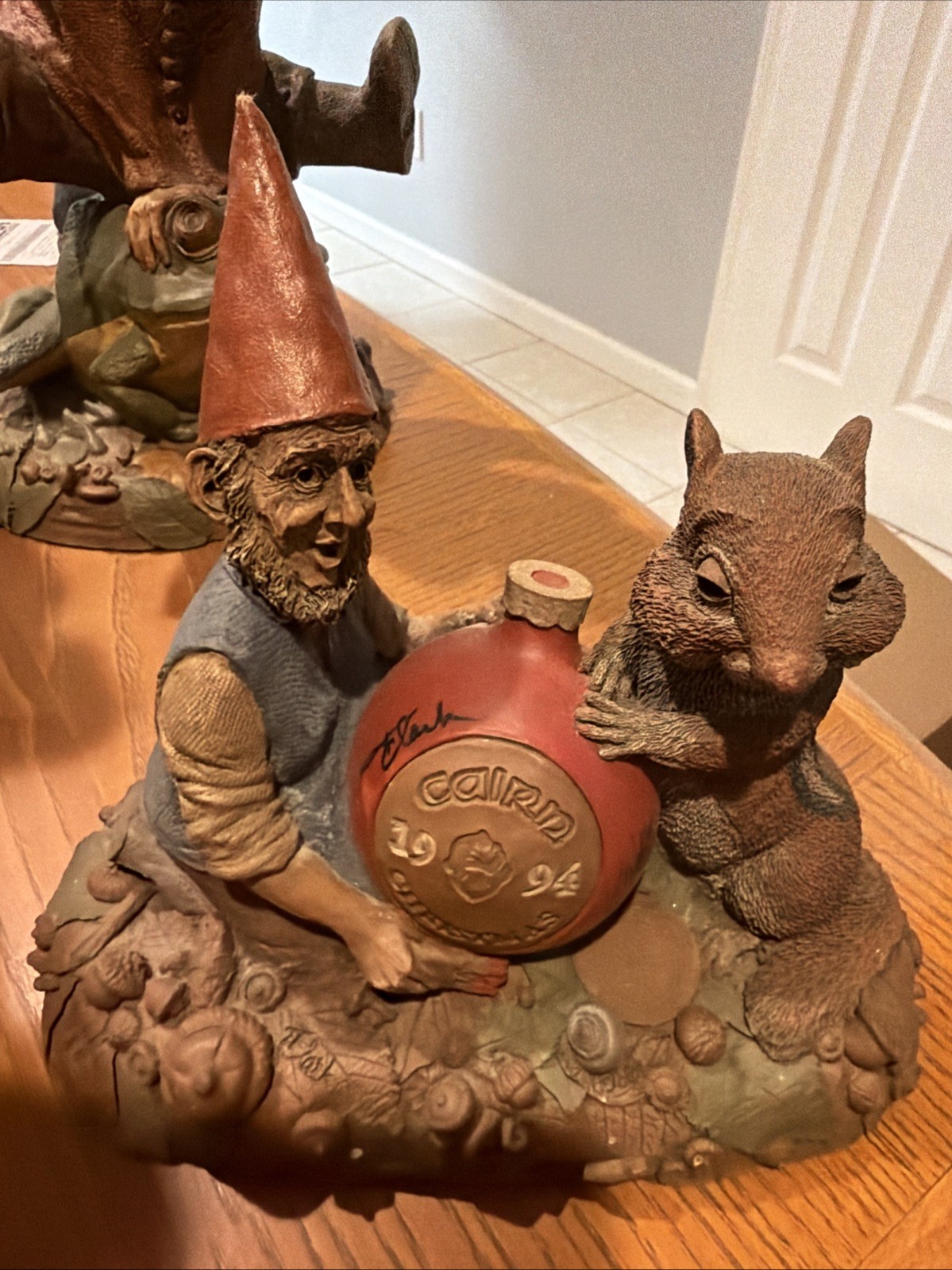 Tom Clark 1994 CAIRN CHRISTMAS Figurine GNOME Chipmunk ORNAMENT