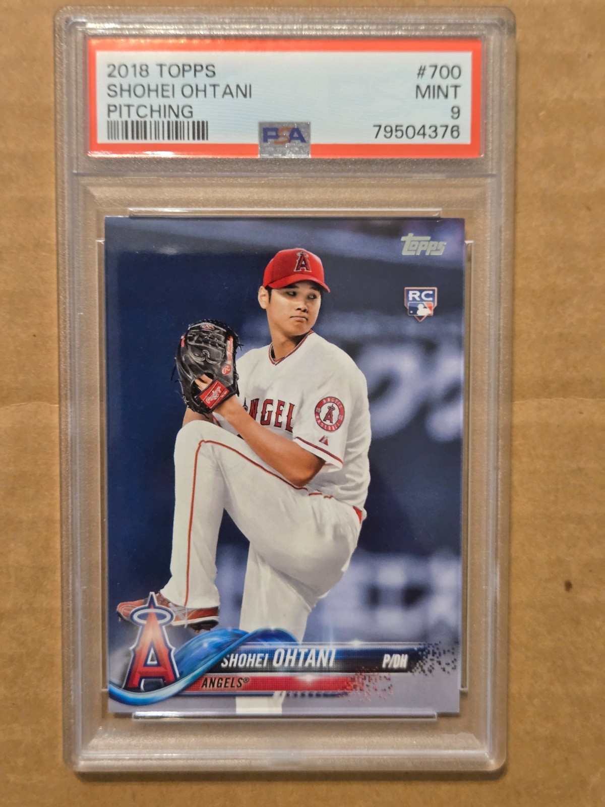 2018 TOPPS SHOHEI OHTANI #700 ROOKIE CARD GRADED PSA 9 MINT