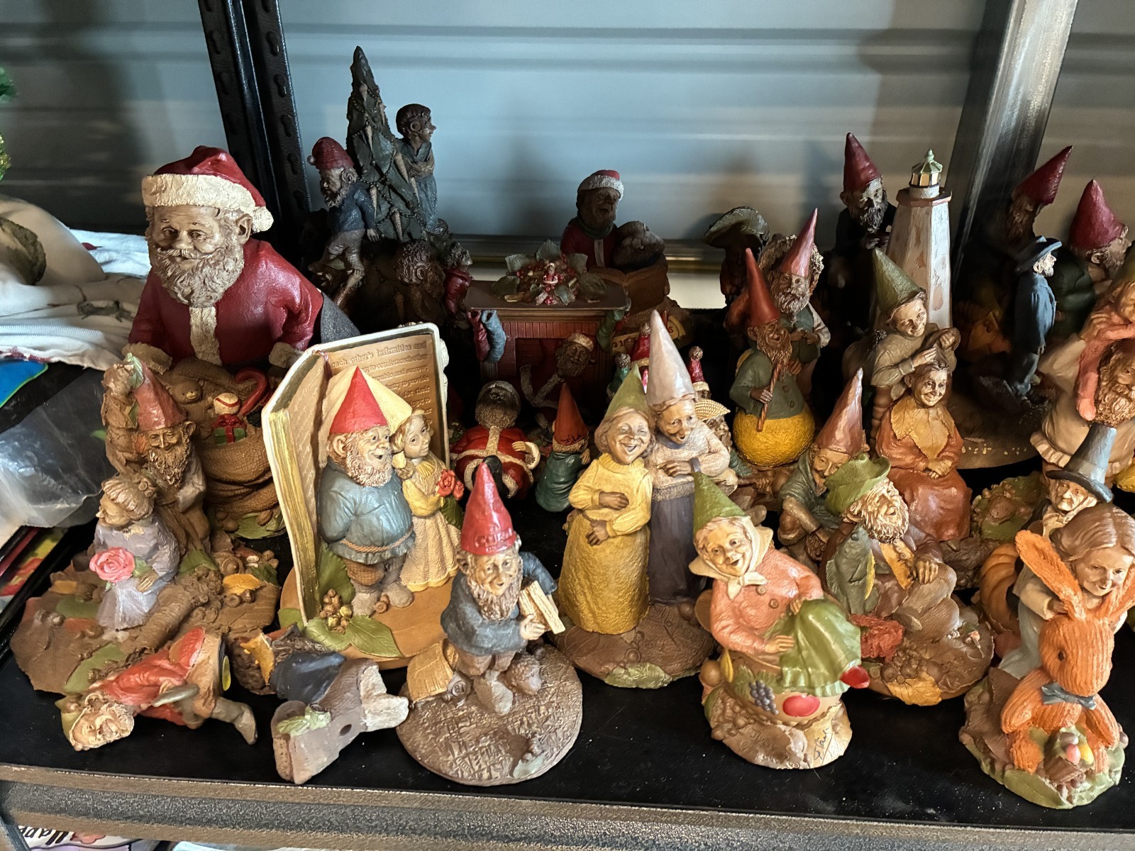 TOM CLARK FIGURINES OVER 125  $6 - $50 LIST IS AT BOTTOM LET ME KNOW WHAT U WANT