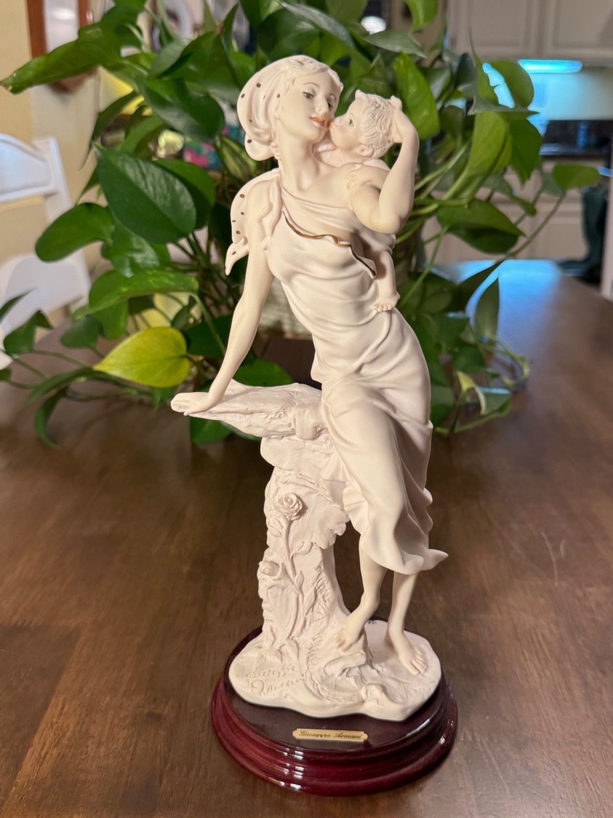 Florence Giuseppe Armani Hand Painted Porcelain Soft Kiss Women & Child Figurine