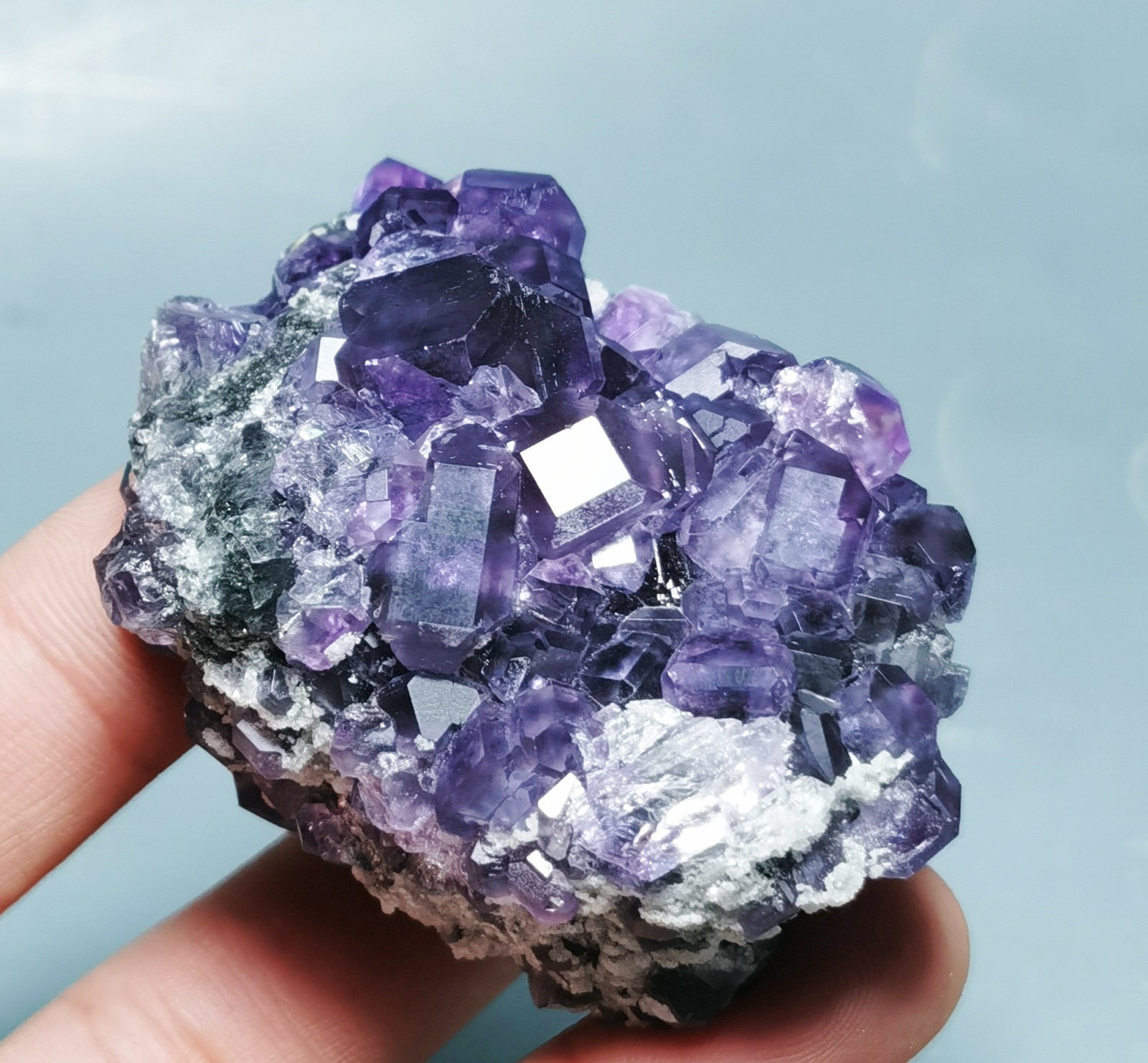 Natural Tanzanite Purple Fluorite Mineral Specimen China
