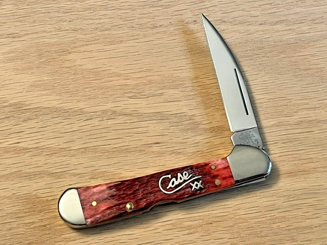 Case XX Silver Script Copperlock Knife 2002 Cranberry Bone 61549L  Original Box