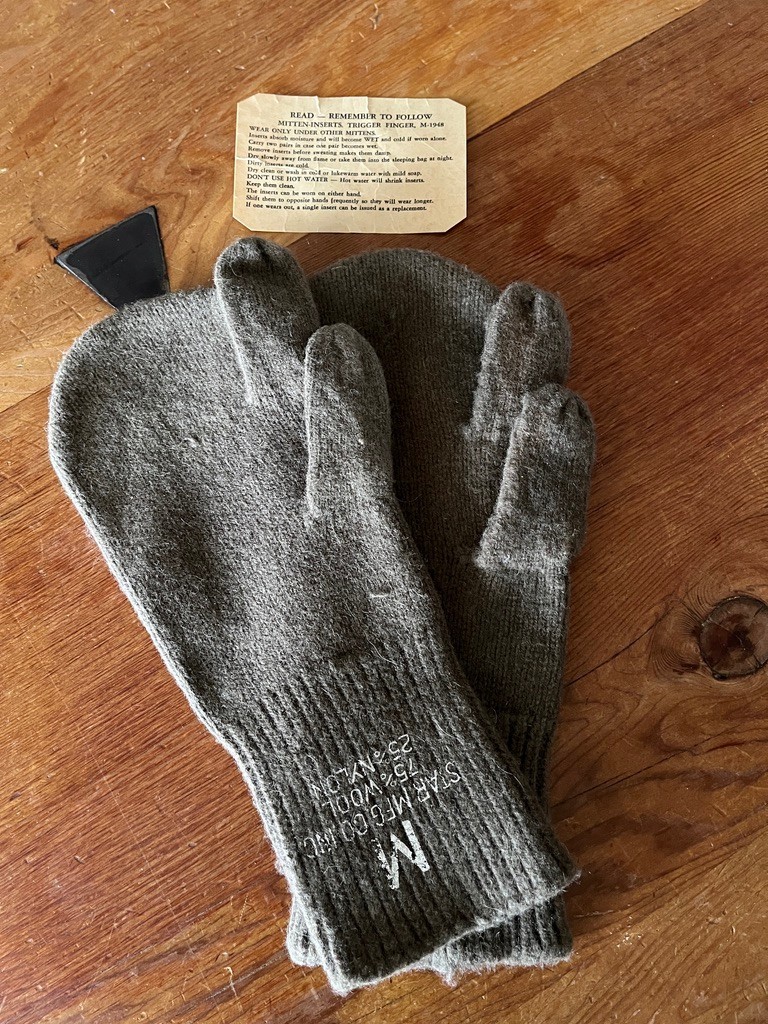 Vintage U.S. Military M-1948 Cold Weather Trigger Finger Wool Mittens Inserts