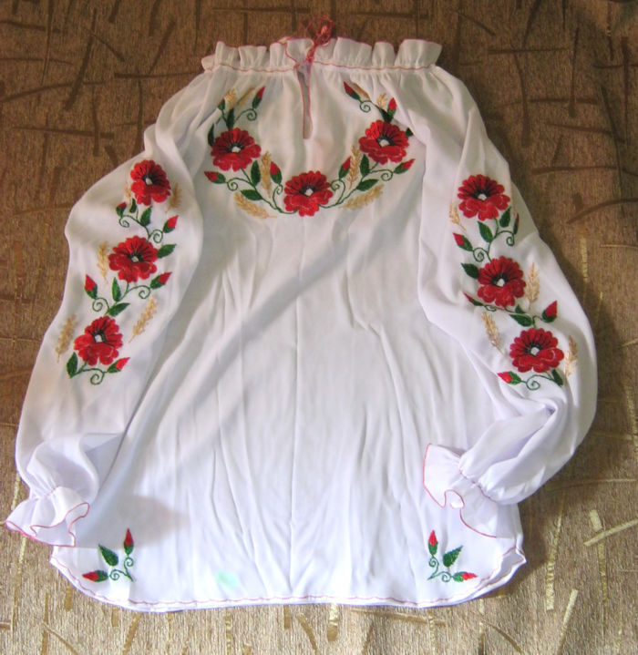 Handmade women white blouse vyshyvanka hand embroidered size M with flowers
