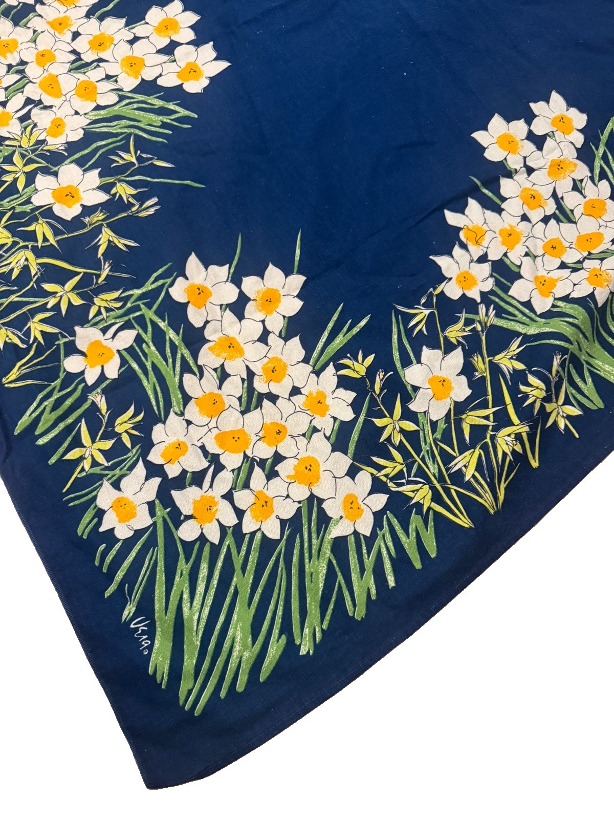 Vtg Vera Neumann Material / Tablecloth Navy Daisies Cotton Blend 44\
