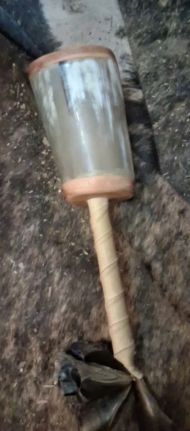 AUTHENTIC IROQUOIS RATTLE HORN DEER TOES NICE