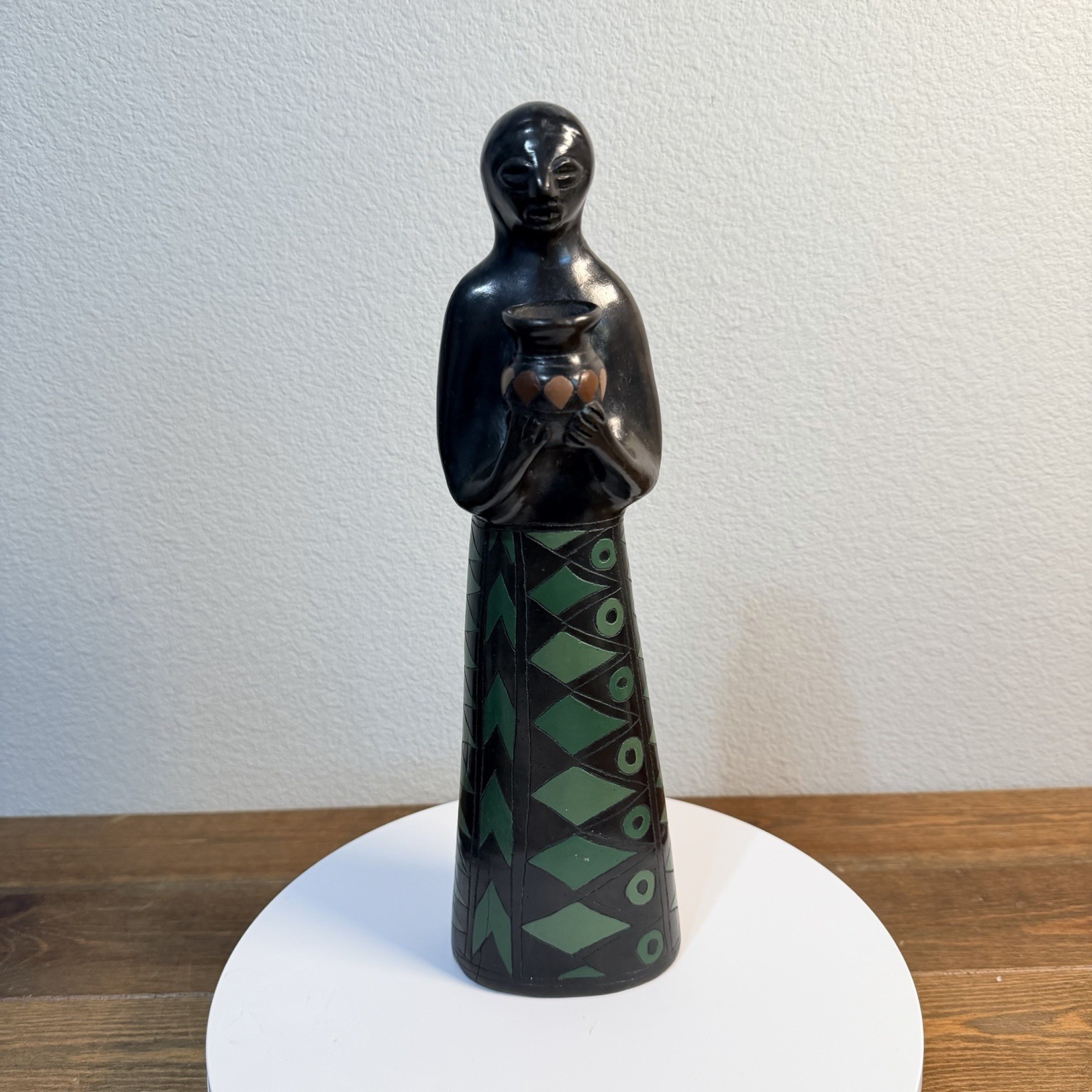 Vtg Oaxaca Mexico Black Pottery Folk Art Sculpture Woman Manuel Felguerez Style