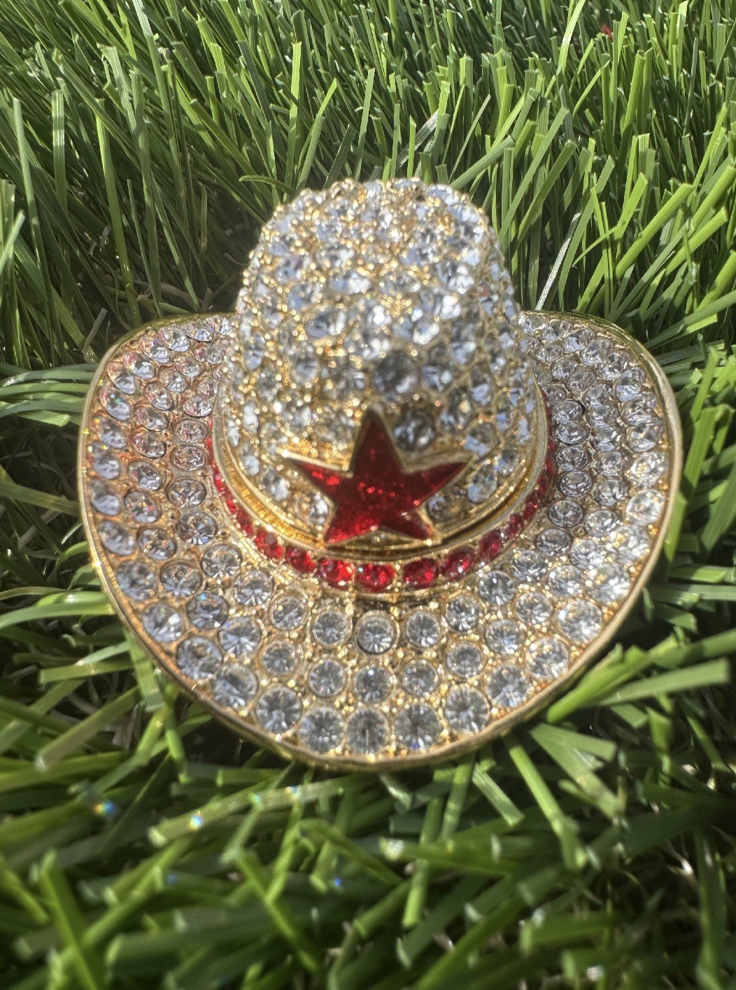 Estee Lauder 'Cowboy Hat' Gold Solid Perfume Compact