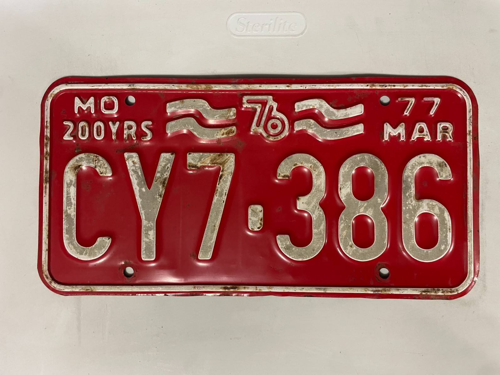 MISSOURI License Plate CY7 386 1977 MARCH BICENTENNIAL