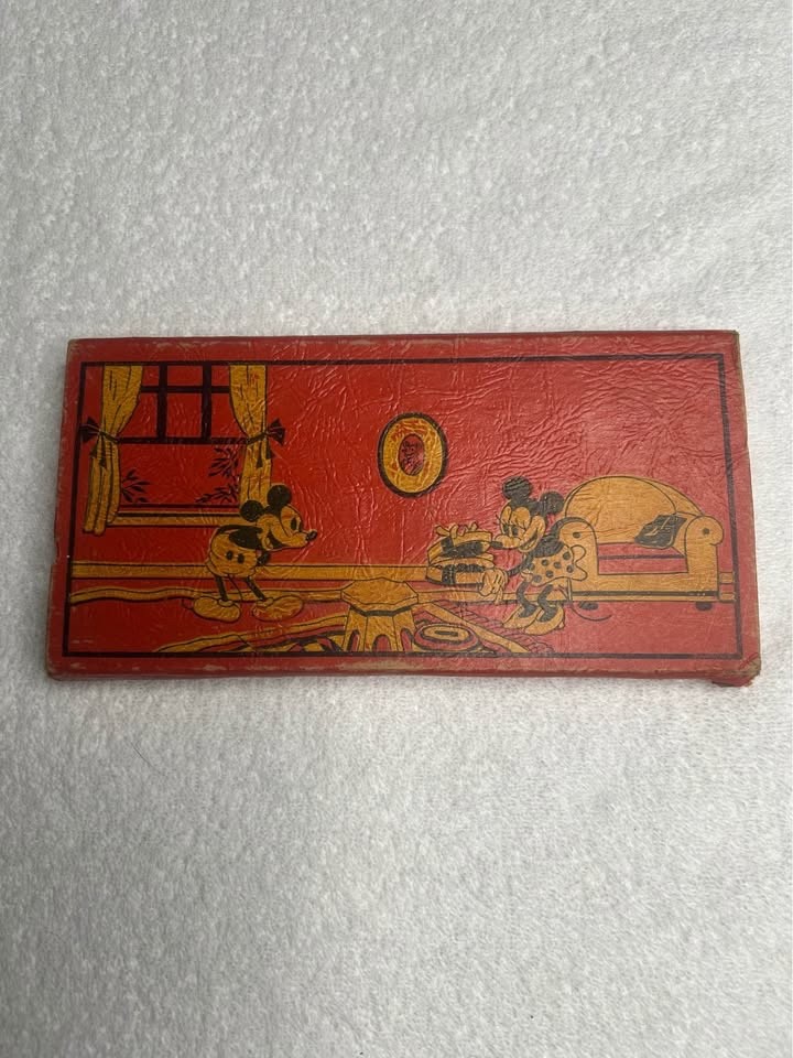 VINTAGE 1930\'s DIXON WALT DISNEY MICKEY MOUSE PENCIL BOX # 2705