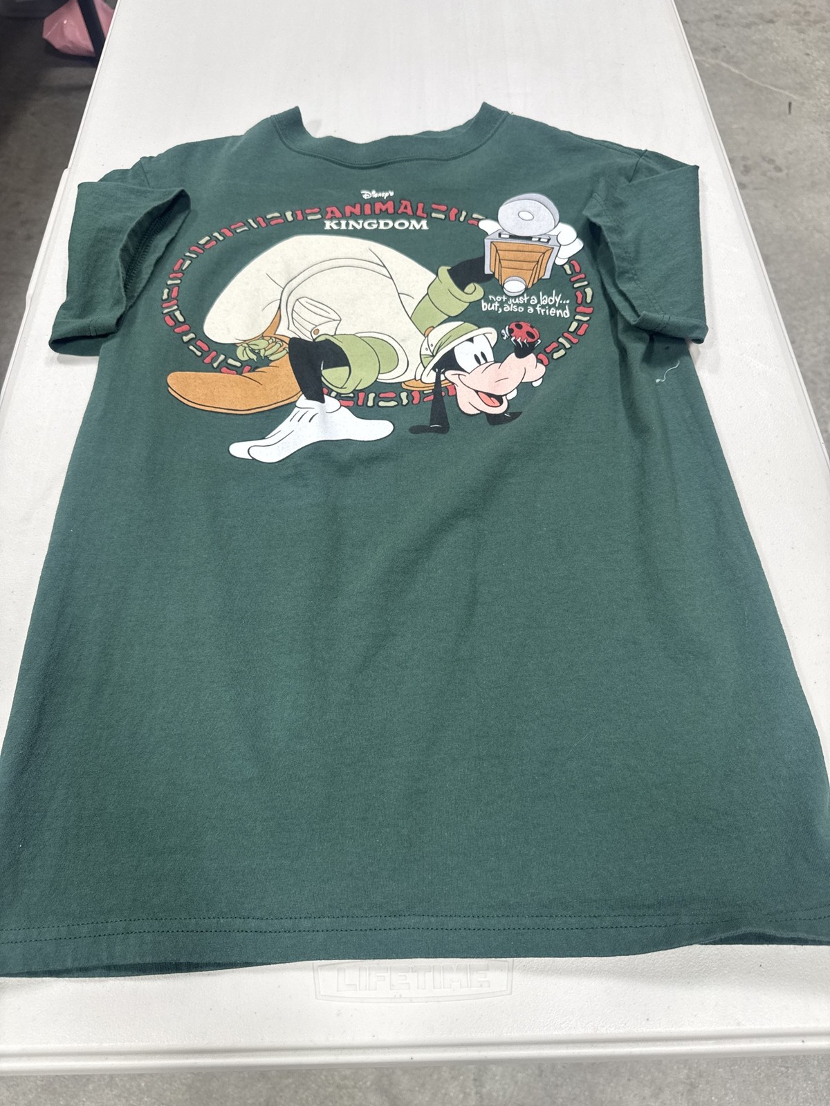 Vintage Disney\'s Animal Kingdom Goofy Explorer Elephant T-Shirt Green USA Small