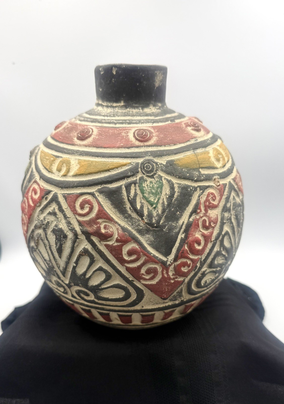 Beautiful Vintage Handmade Aztec Terracotta Vase