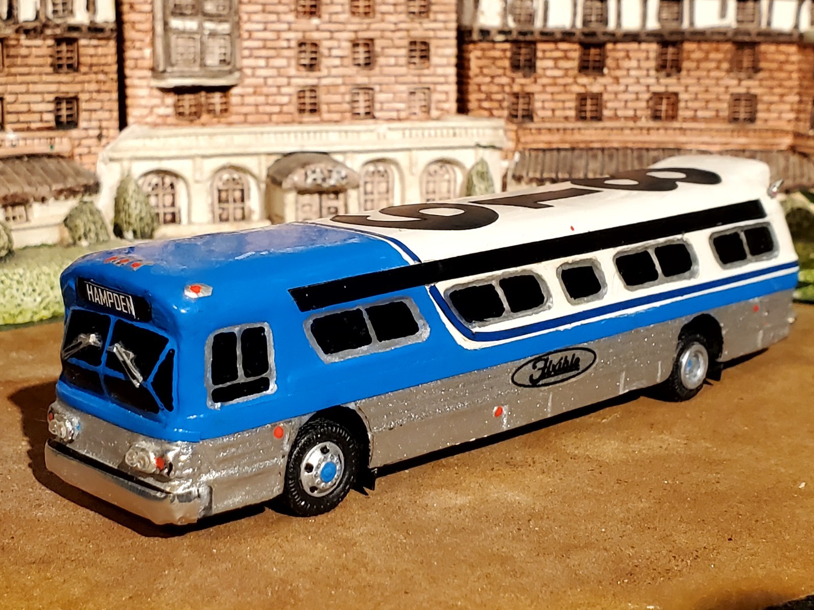 Vintage RMT 1976 Flxible New Look 1:87 HO Scale Bus w/Rolling Wheels-Rare, NR