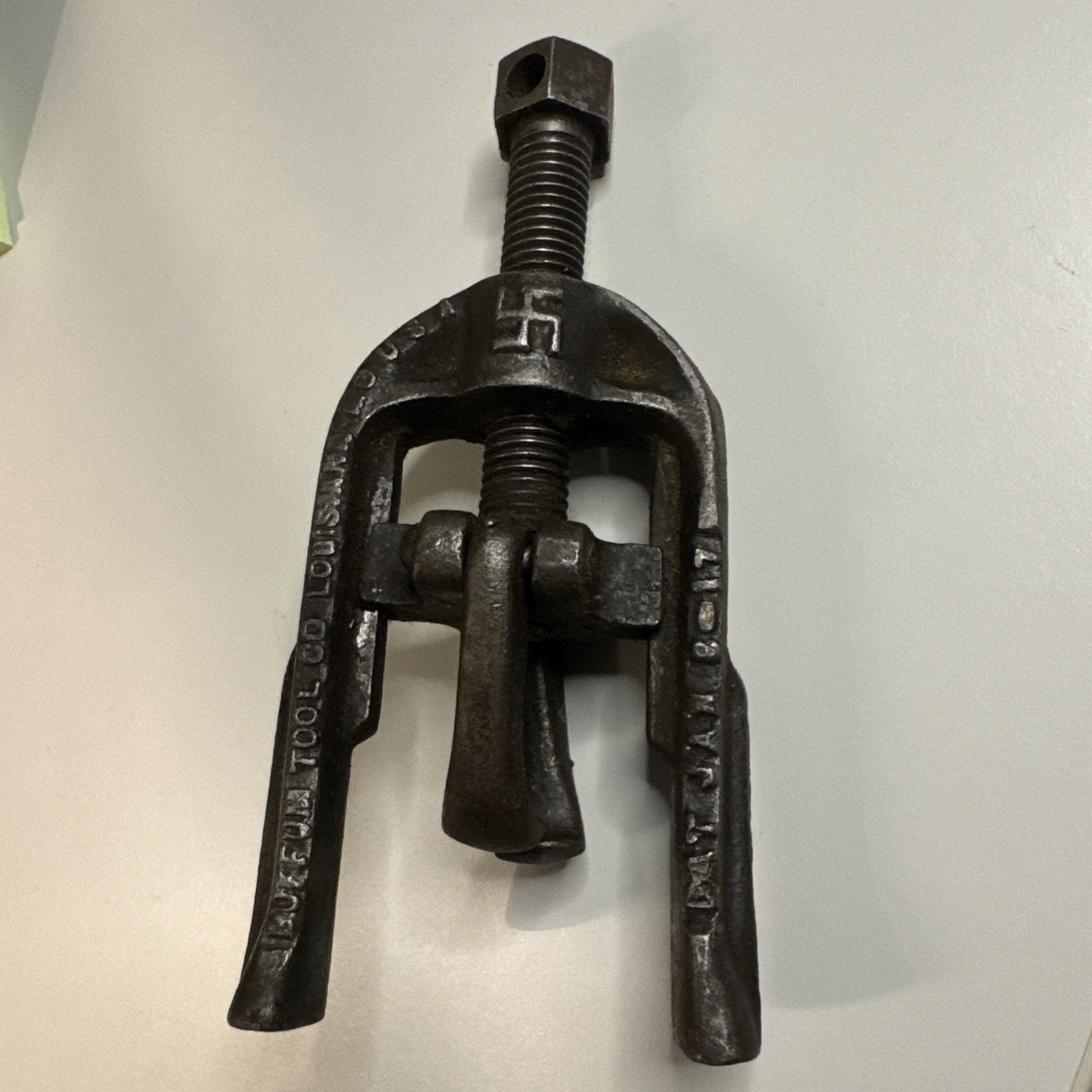 Rare Antique American Buffum Tool Co Buick Valve Remover 1917 Swastika Luck Logo