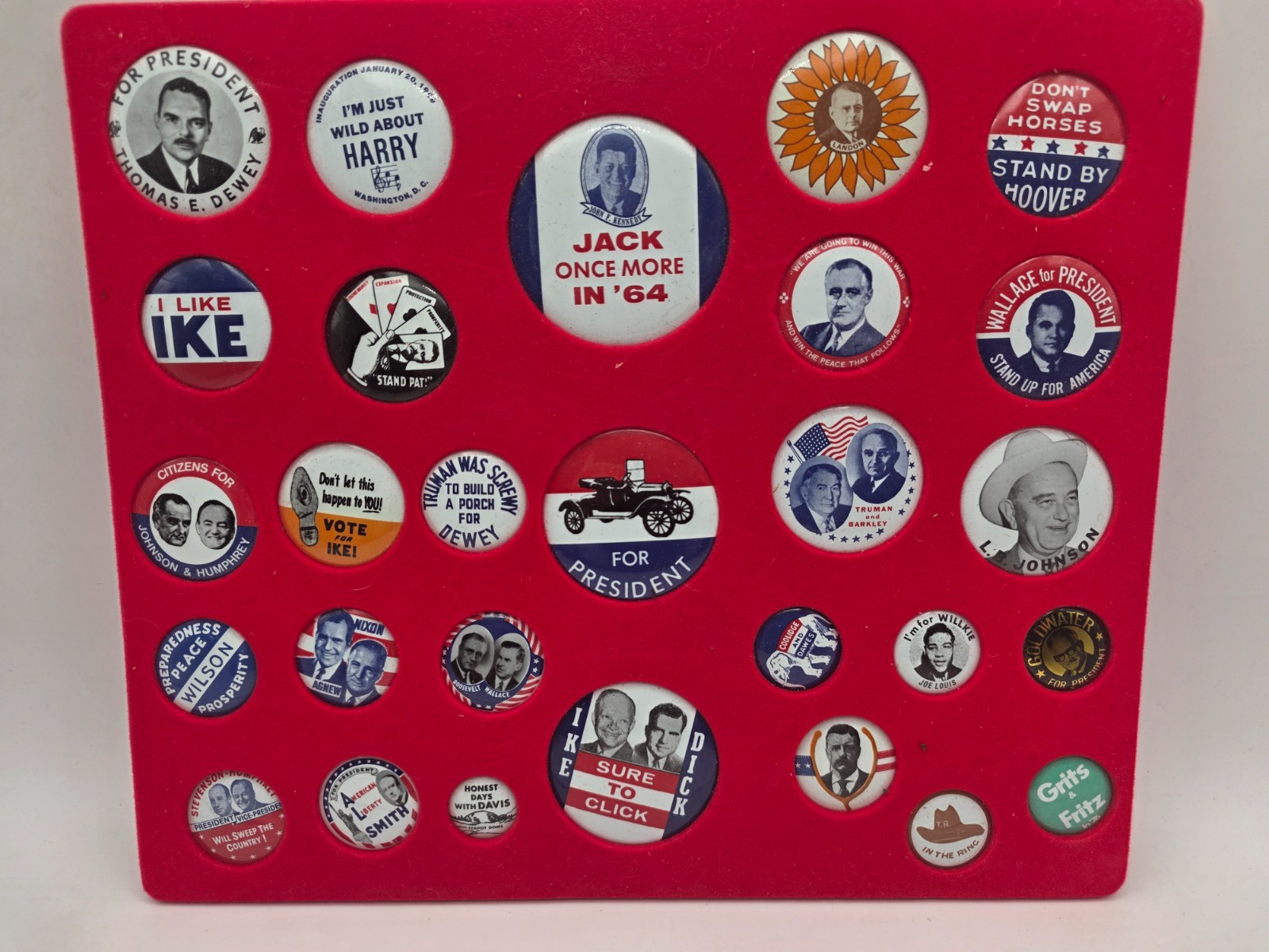 Presidential Campaign Reproduction Political Buttons Pins Lot of 28 Vintage