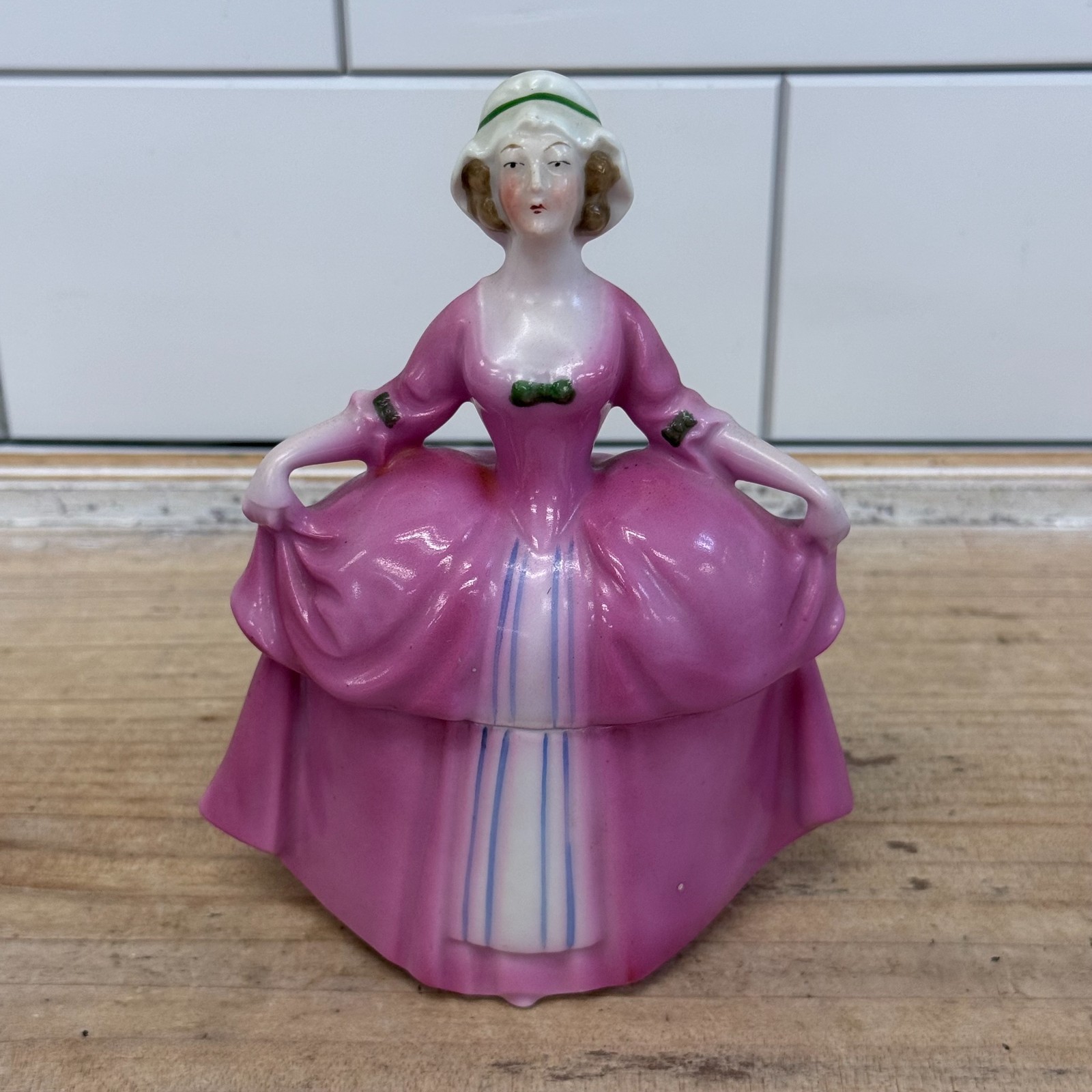 Antique E&R Madame Pompadour Dresser Doll Powder Box Porcelain Trinket box 1920s
