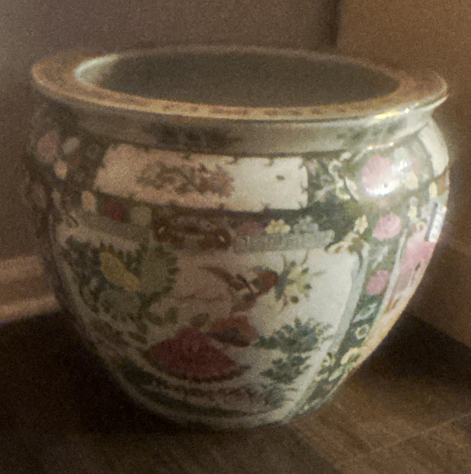 Chinese Porcelain Bowl Hand-Painted Figures & Floral Design, Red Seal Mark