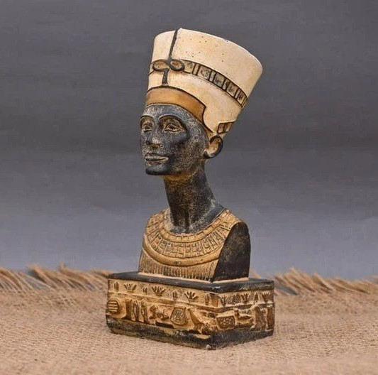 Egyptian Artifacts A Rare Authentic Pharaonic Statue Egyptian Queen Nefertiti BC