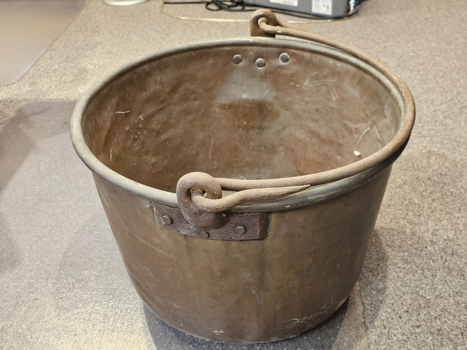 Large Antique Copper Farm Kettle Cauldron 22.5\