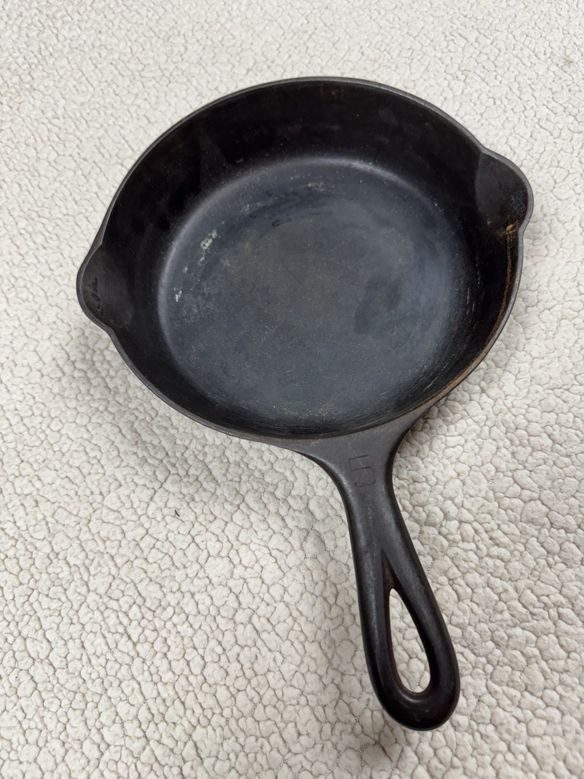 Vintage Cast Iron Griswold Skillet #5 724A ERIE PA Small Block Logo Dbl Spout