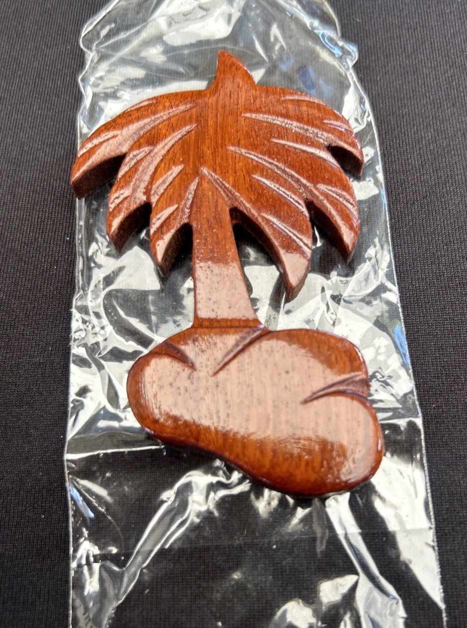 Hawaii Wooden Carved Coconut Tree Island Refrigerator Magnet Paradise Palm Tree