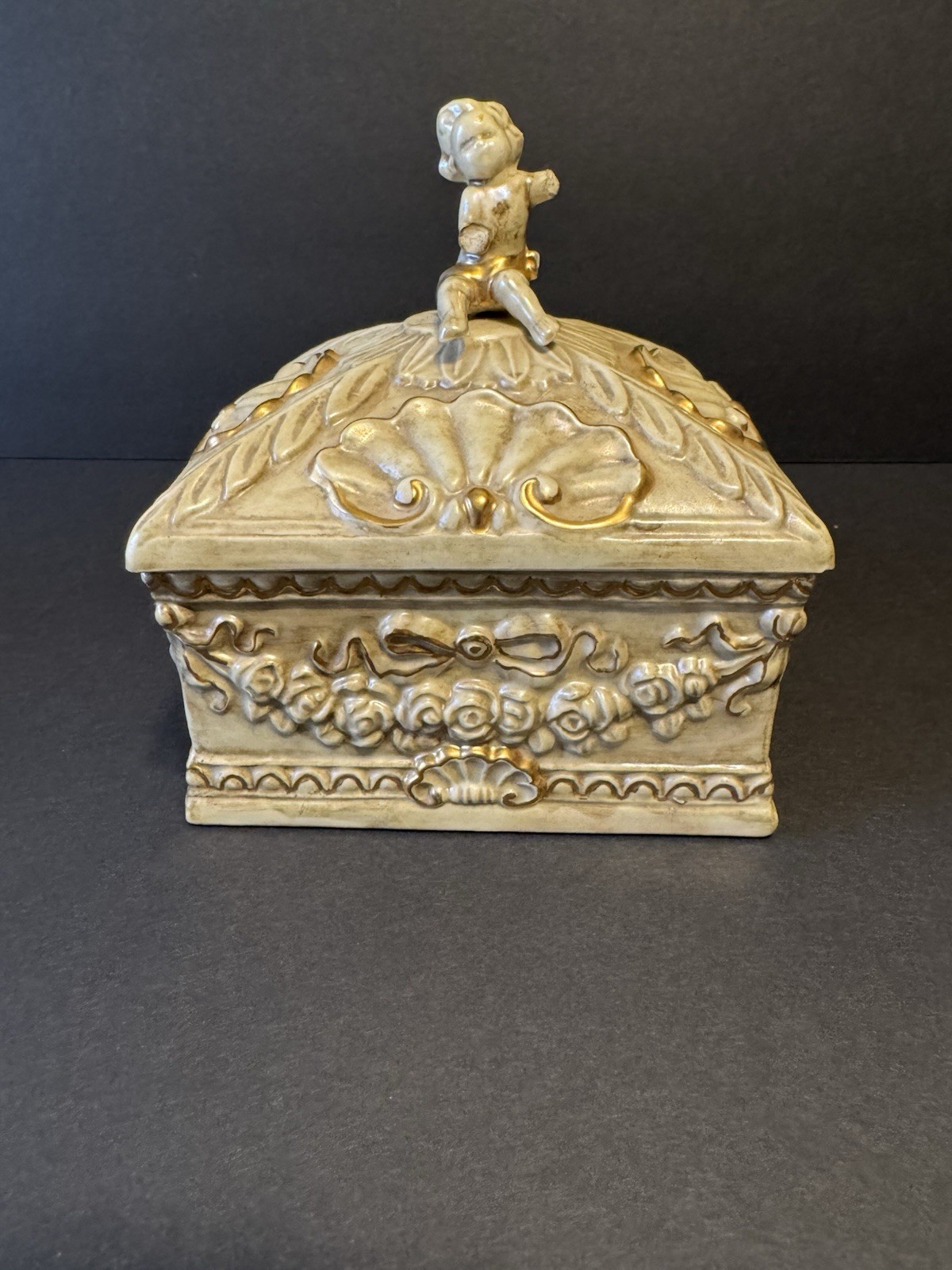 Vintage 1964 Hand Painted Ceramic Cherub Jewelry Trinket Box Ivory Gold Decor