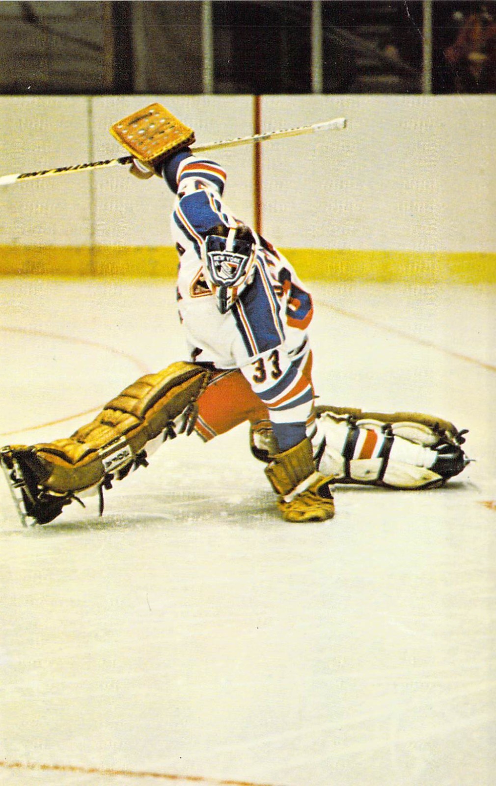 1975-76 New York Rangers Hockey Player #33 John Davidson Goalie Postcard A71