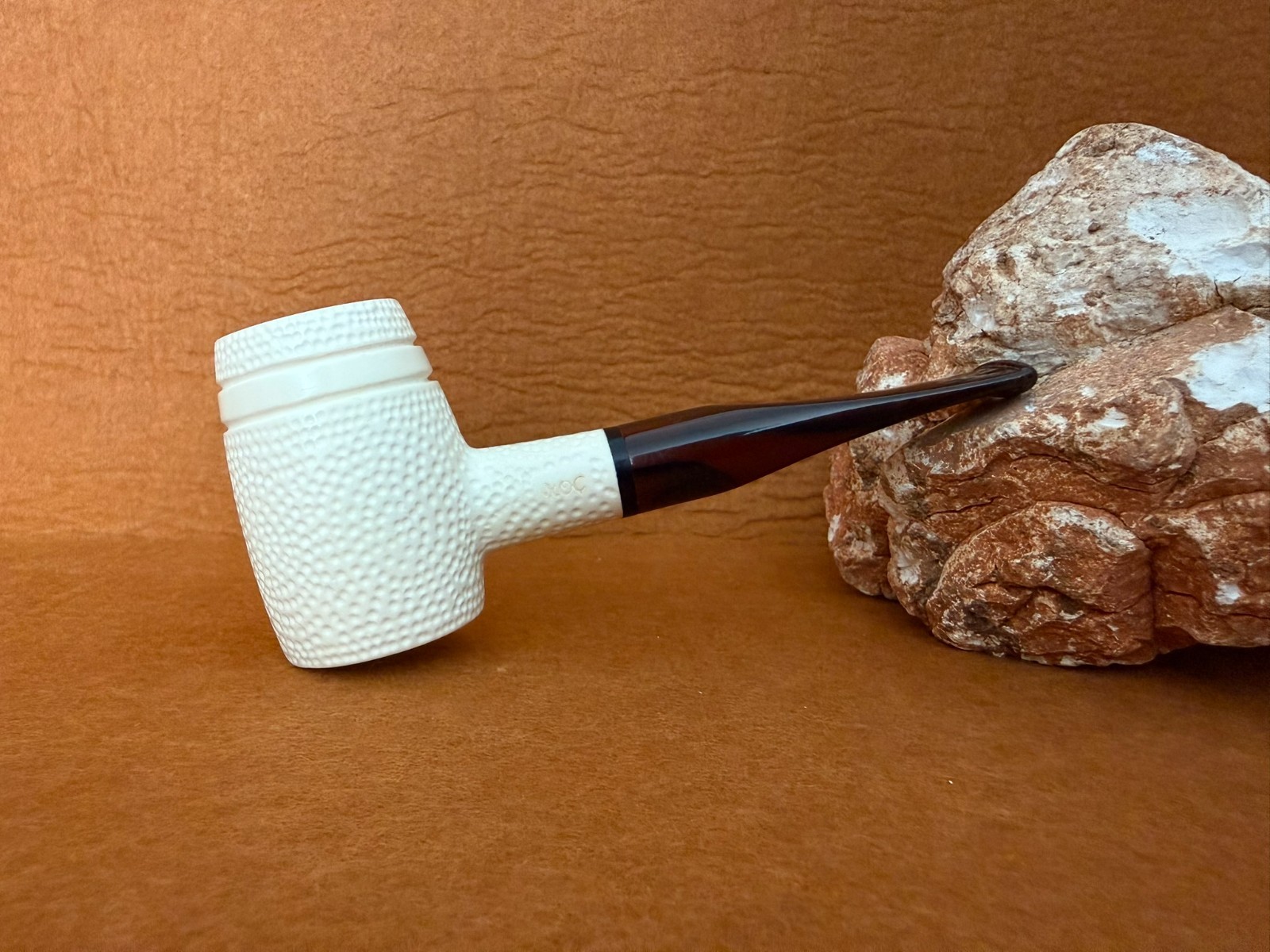 Barrel Exclusive Rustication Meerschaum Pipe  Acrylic Stem with Fitted Case
