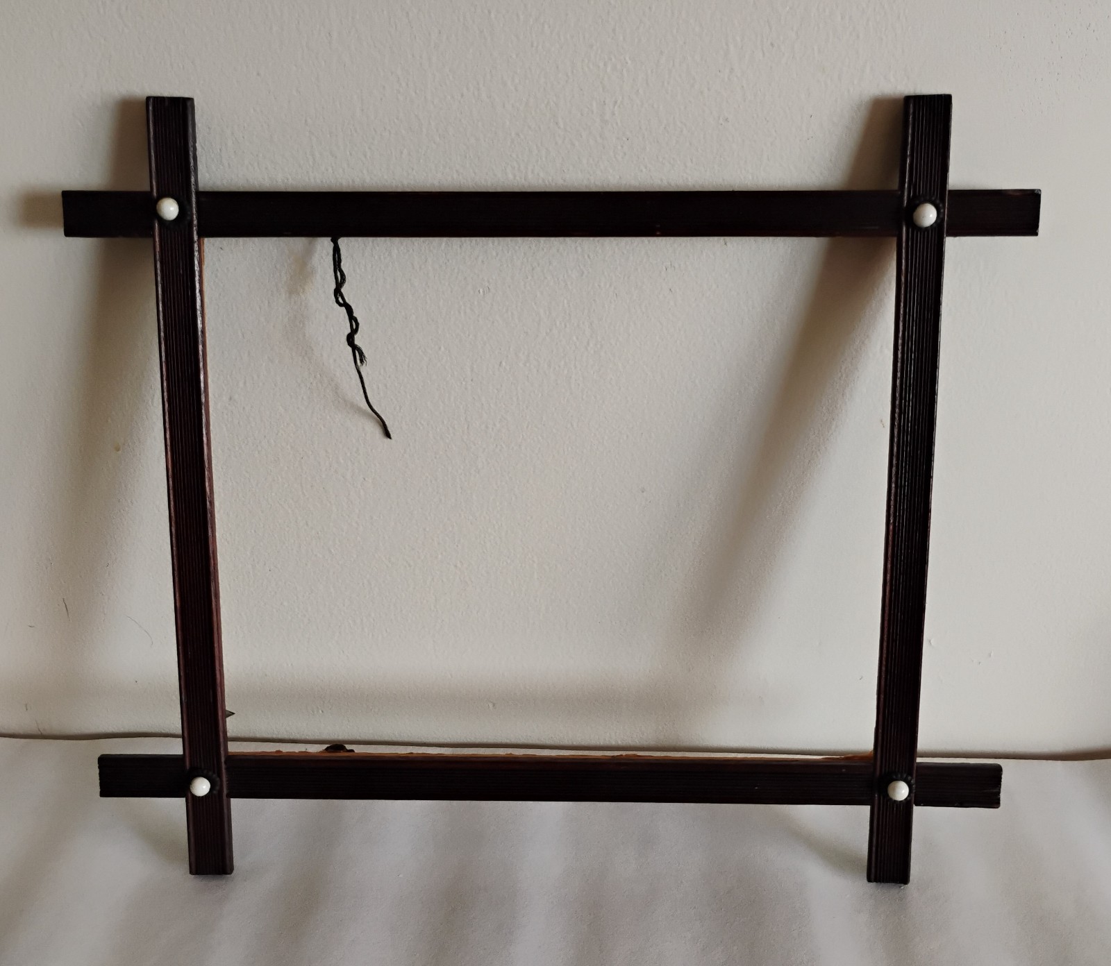 Victorian Walnut Cross-Corner Frame 9 3/8 x 11 7/8\