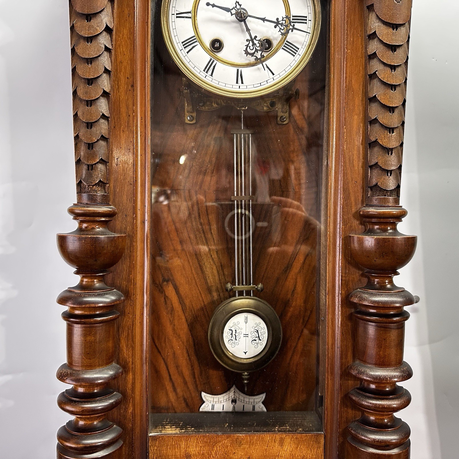Antique HTF Carl Werner CW German Vienna Regulator Wall Clock Walnut Key 38\