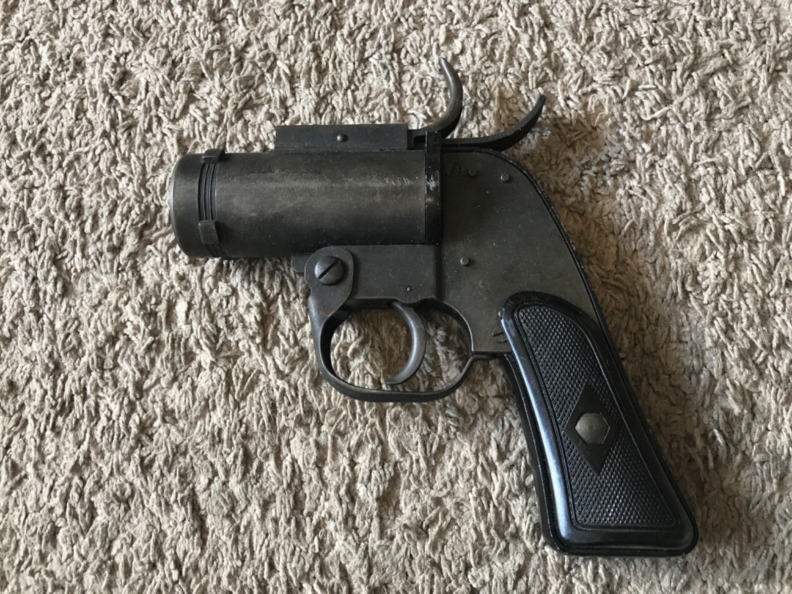 WWII USAAF Army Air Force Type Flare M8 Signal Pistol.