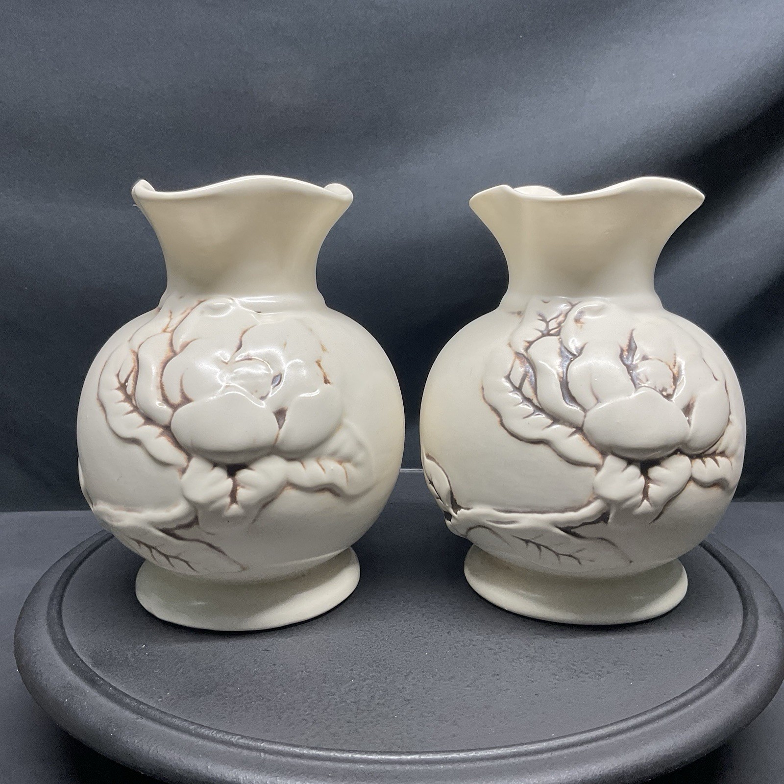 Vintage Red Wing Magnolia #975 Vase Pair 1940s Belle Kogan Ivory Brown UV Glow