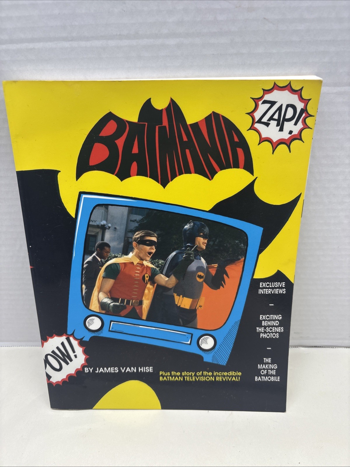 Batmania by James Van Hise, (1989, SC, First Printing), Batman TV Series